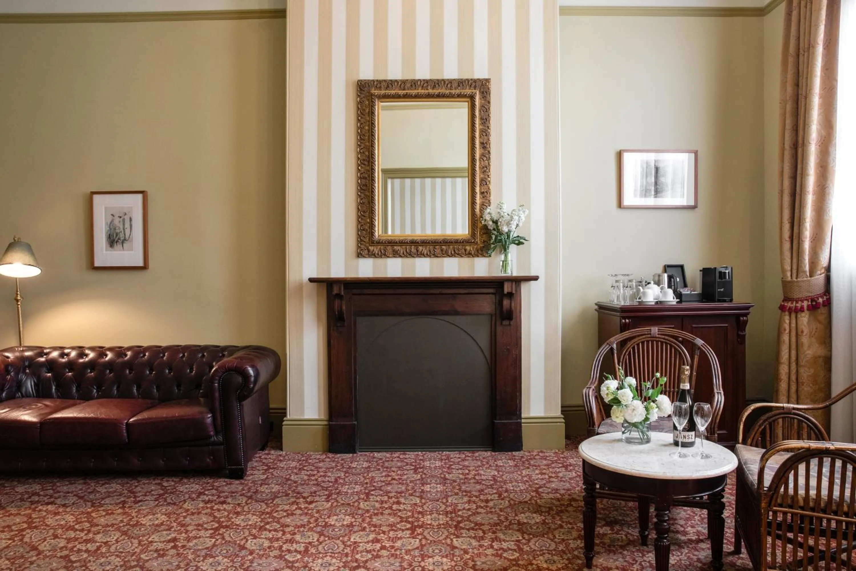 Living room in Hadley's Orient Hotel