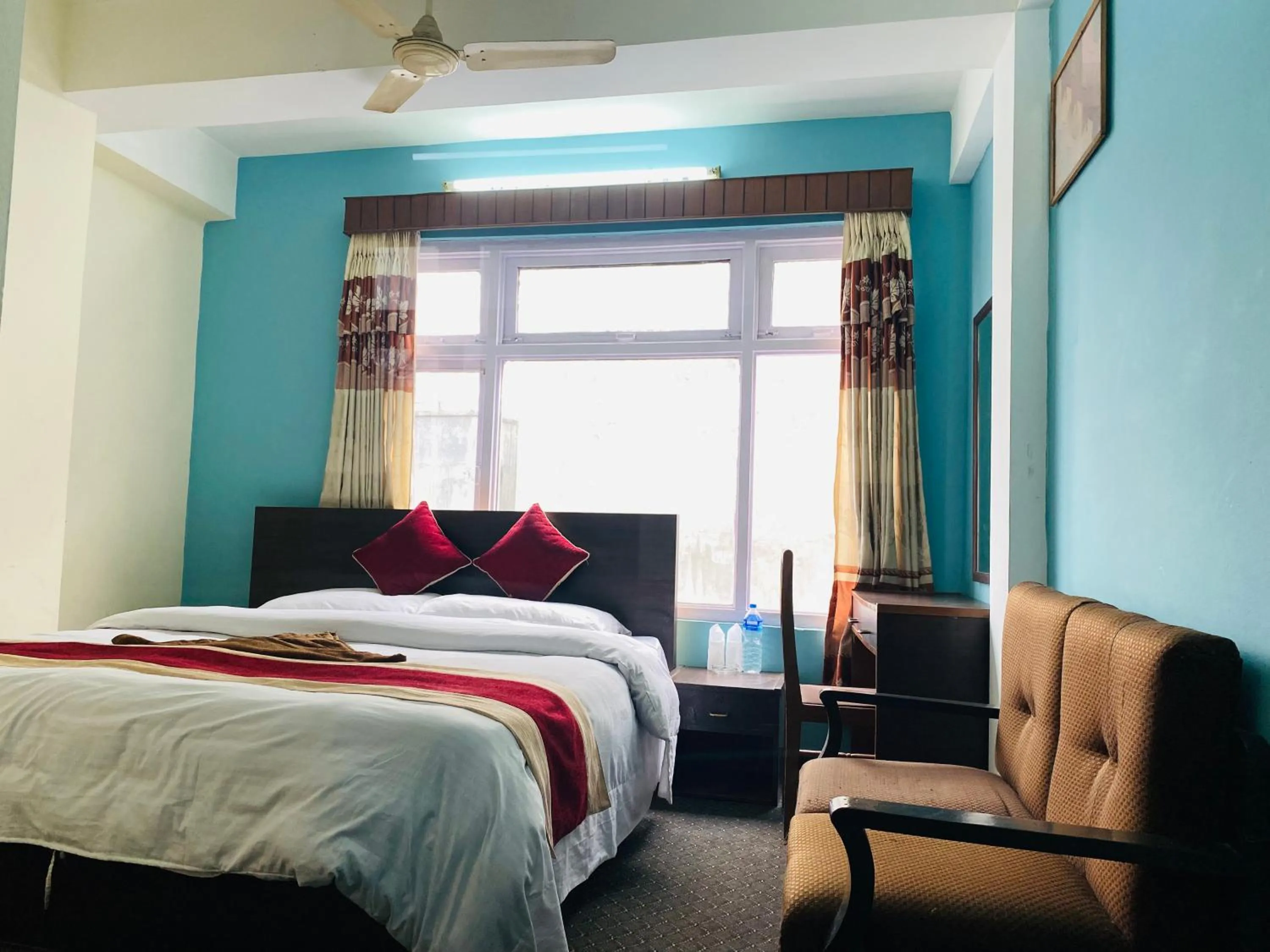 Bed in Hotel Discovery Inn