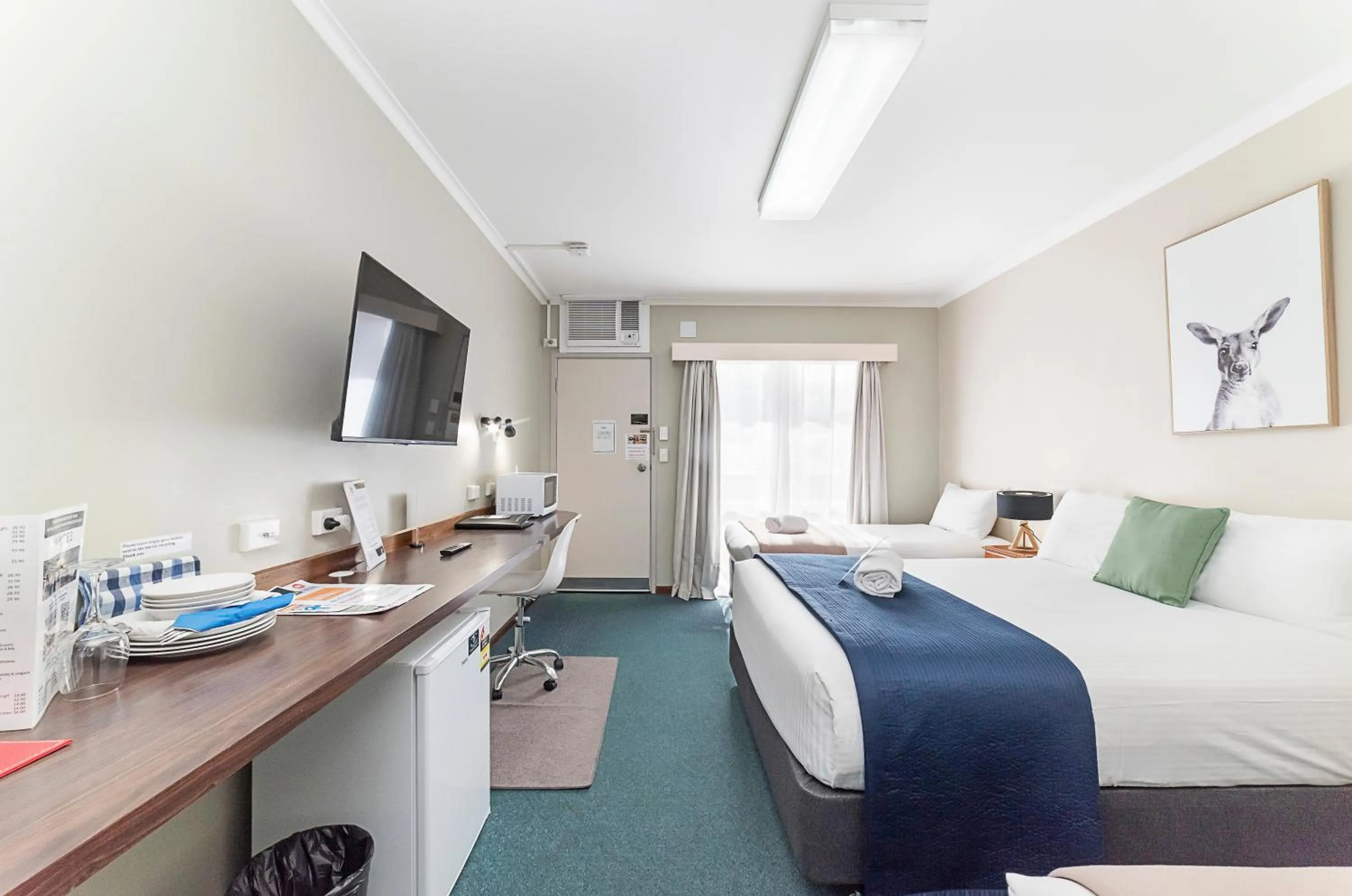 Photo of the whole room, Bed in City Heart Motel Warrnambool
