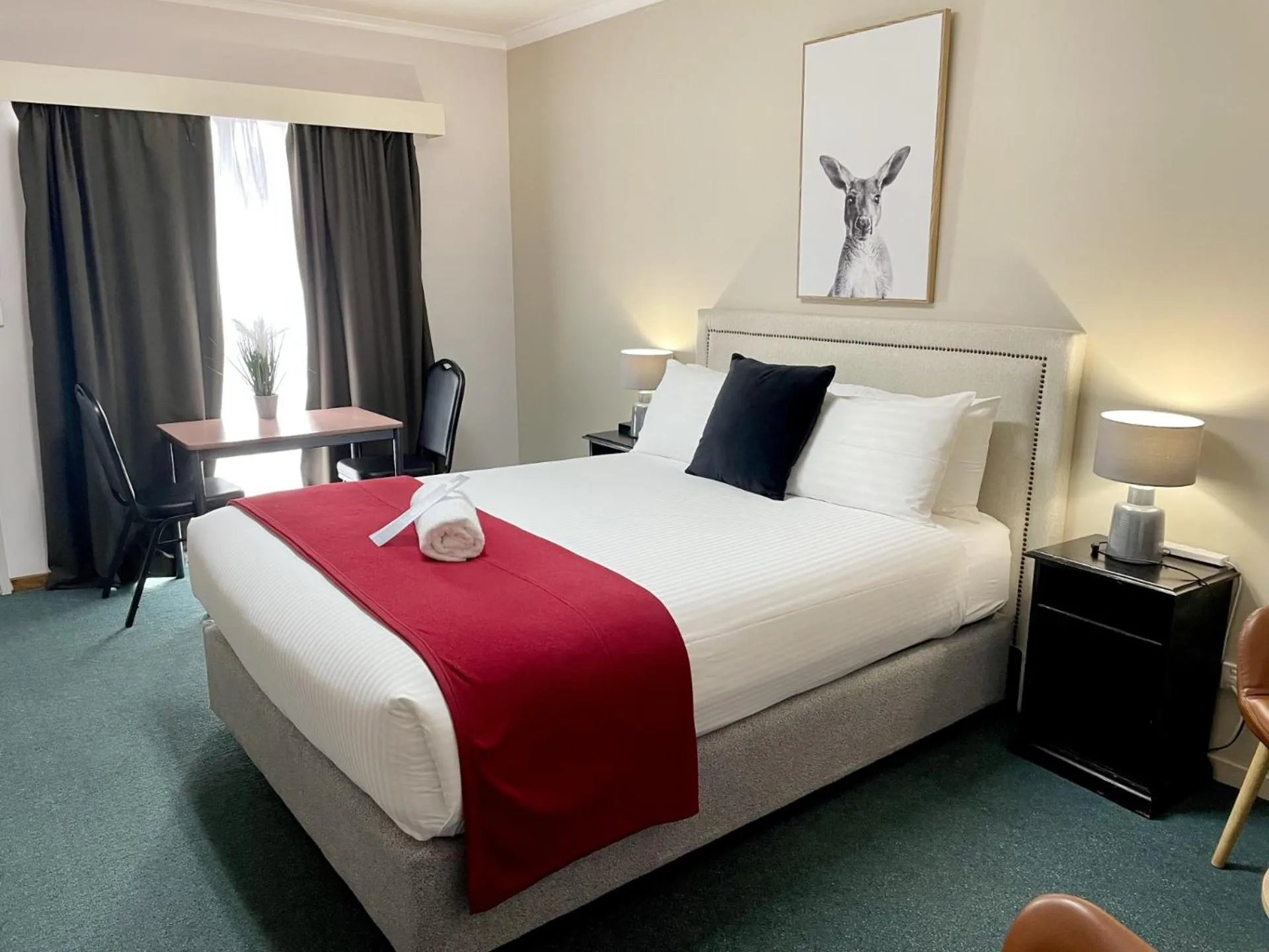 Bed in City Heart Motel Warrnambool