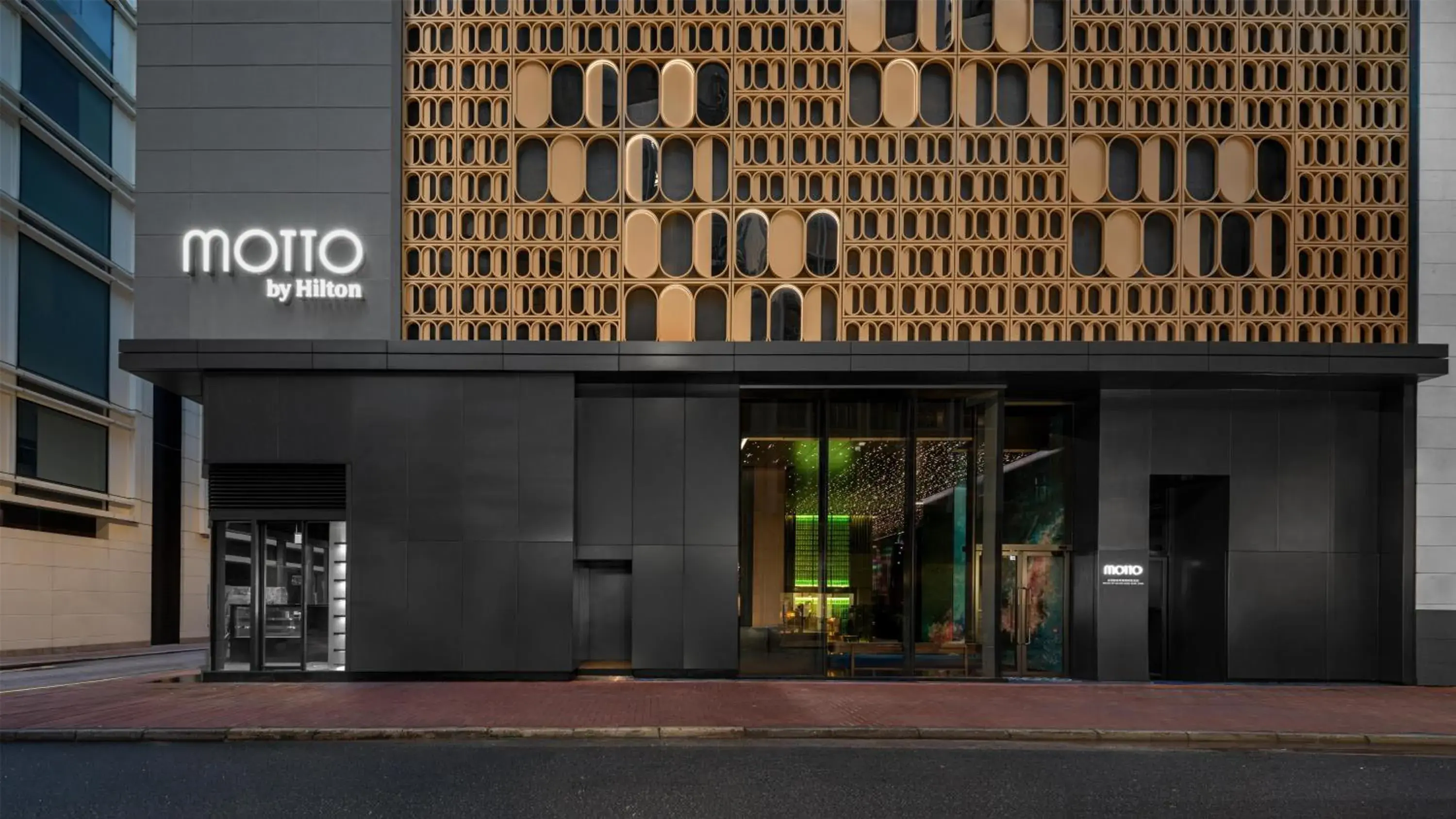 Property building in Motto by Hilton Hong Kong Soho Property building in Motto by Hilton Hong Kong Soho