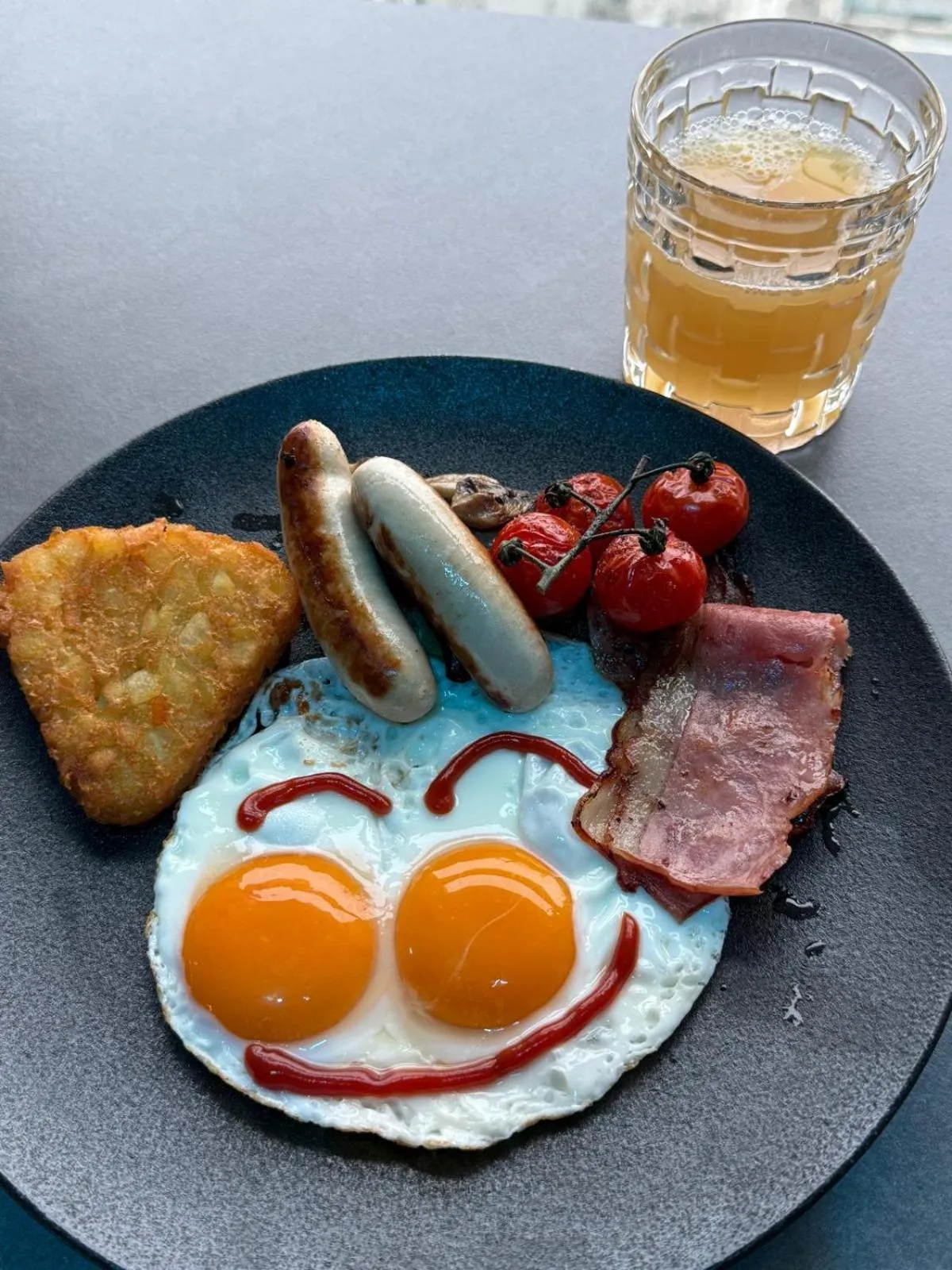 Restaurant/places to eat in Motto by Hilton Hong Kong Soho