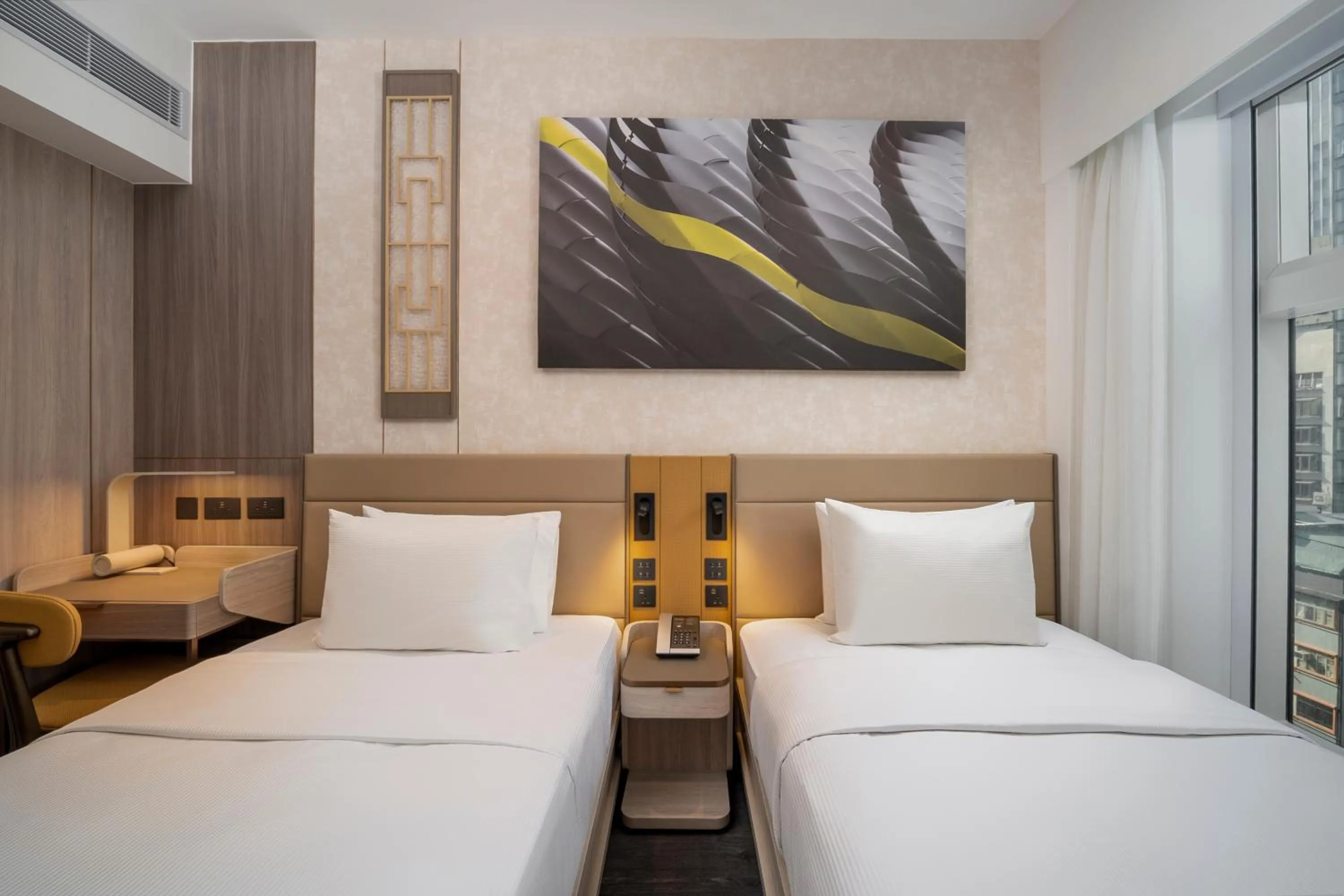 Bed in Motto by Hilton Hong Kong Soho