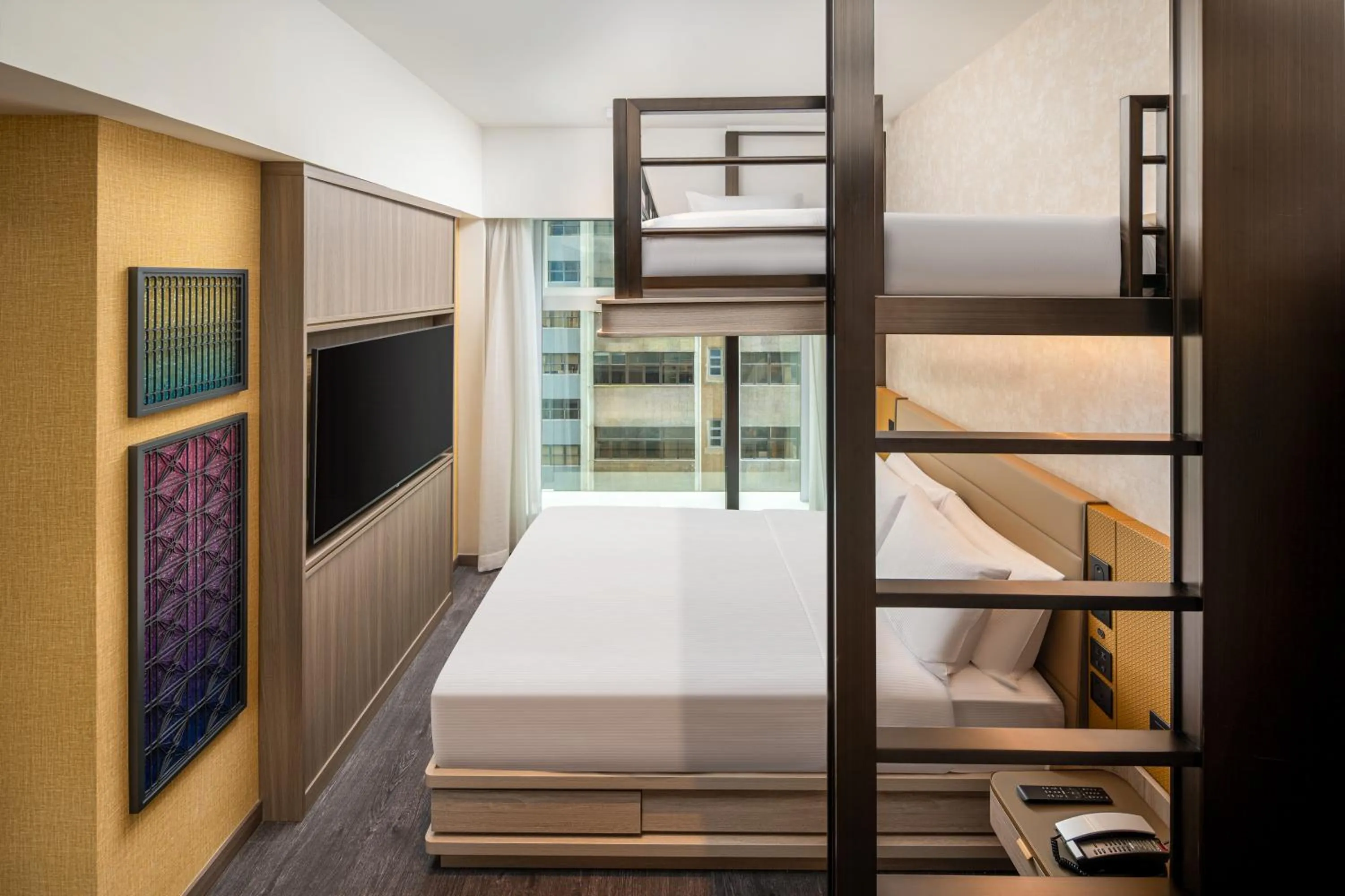 bunk bed, Bed in Motto by Hilton Hong Kong Soho