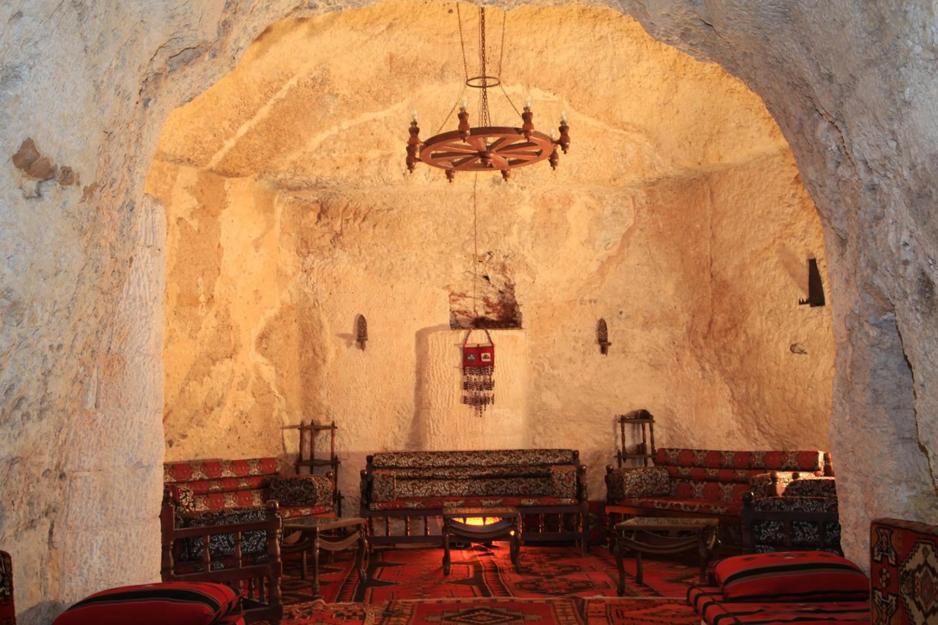 Restaurant/places to eat in Elruha Hotel