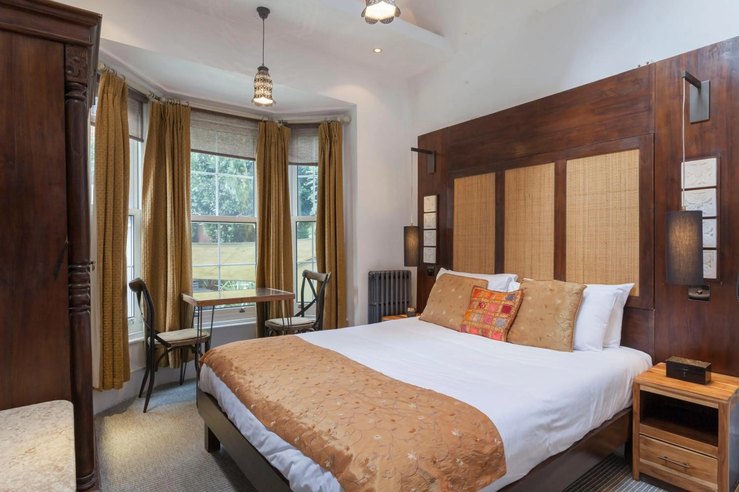 Bedroom, Bed in Zanzibar House 8-Bedroom Holiday House with Hot Tub & Yoga Studio