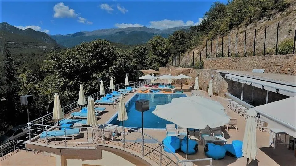 Nostos Hotel