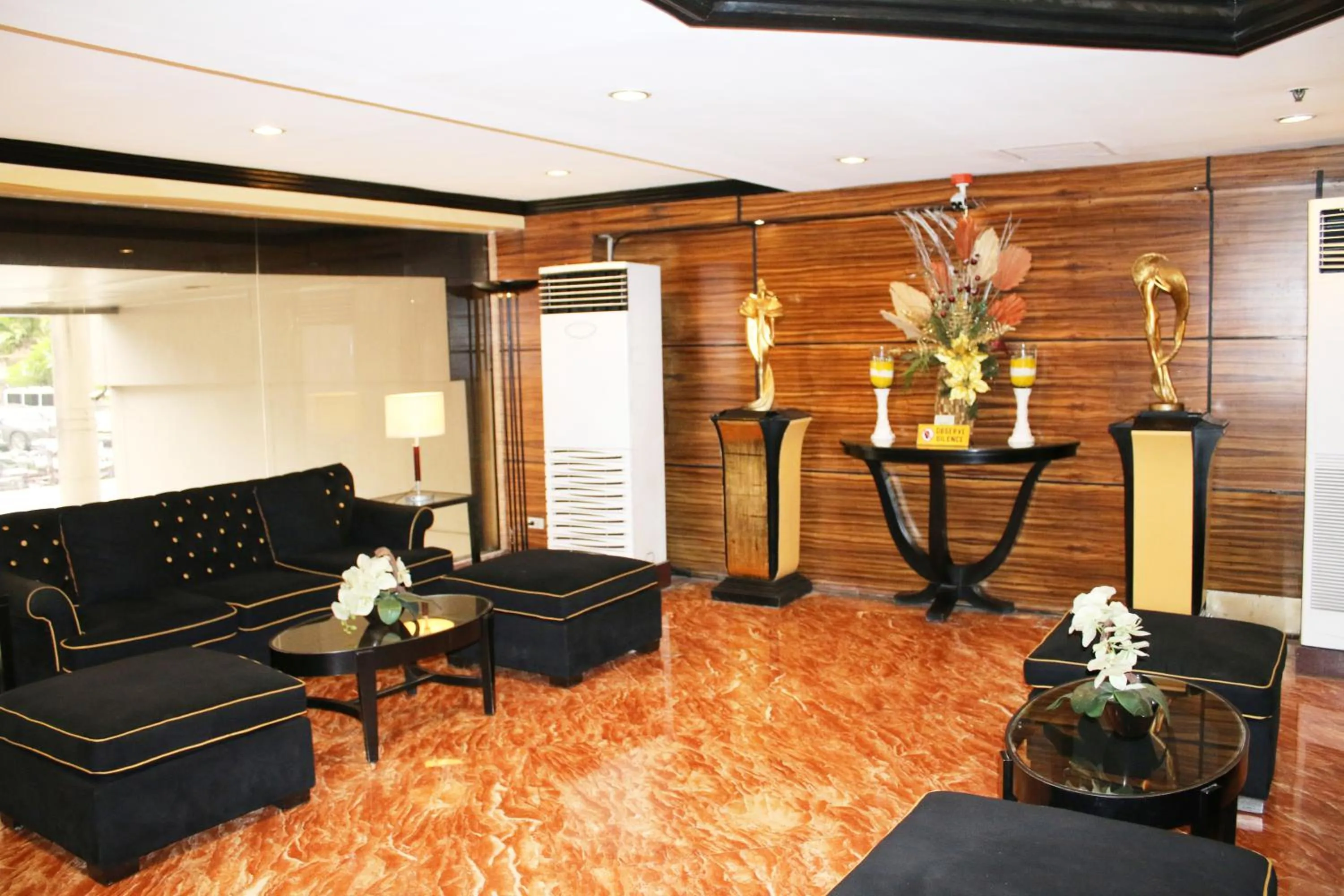 Lourdes Family Suites Makati powered by Cocotel