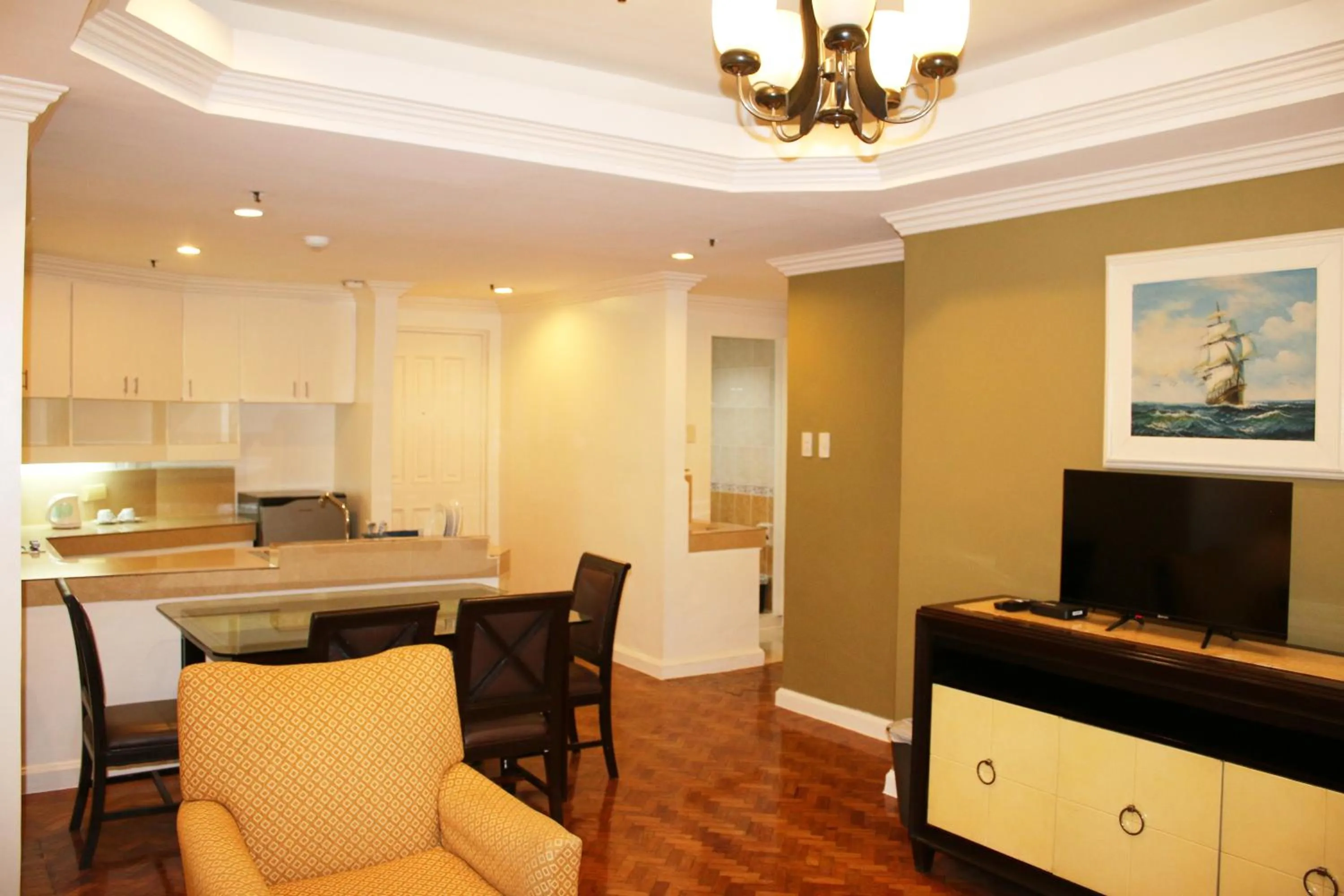 Lourdes Family Suites Makati powered by Cocotel