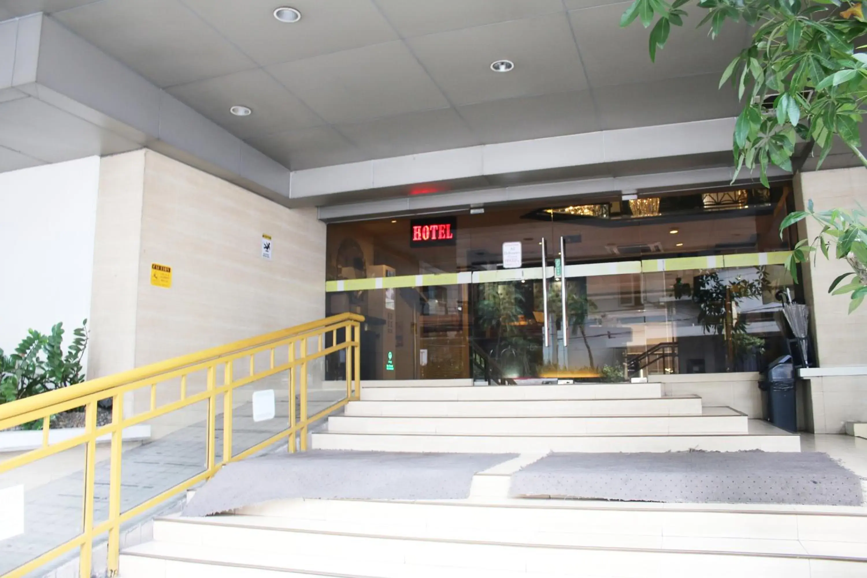 Lourdes Family Suites Makati powered by Cocotel Lourdes Family Suites Makati powered by Cocotel