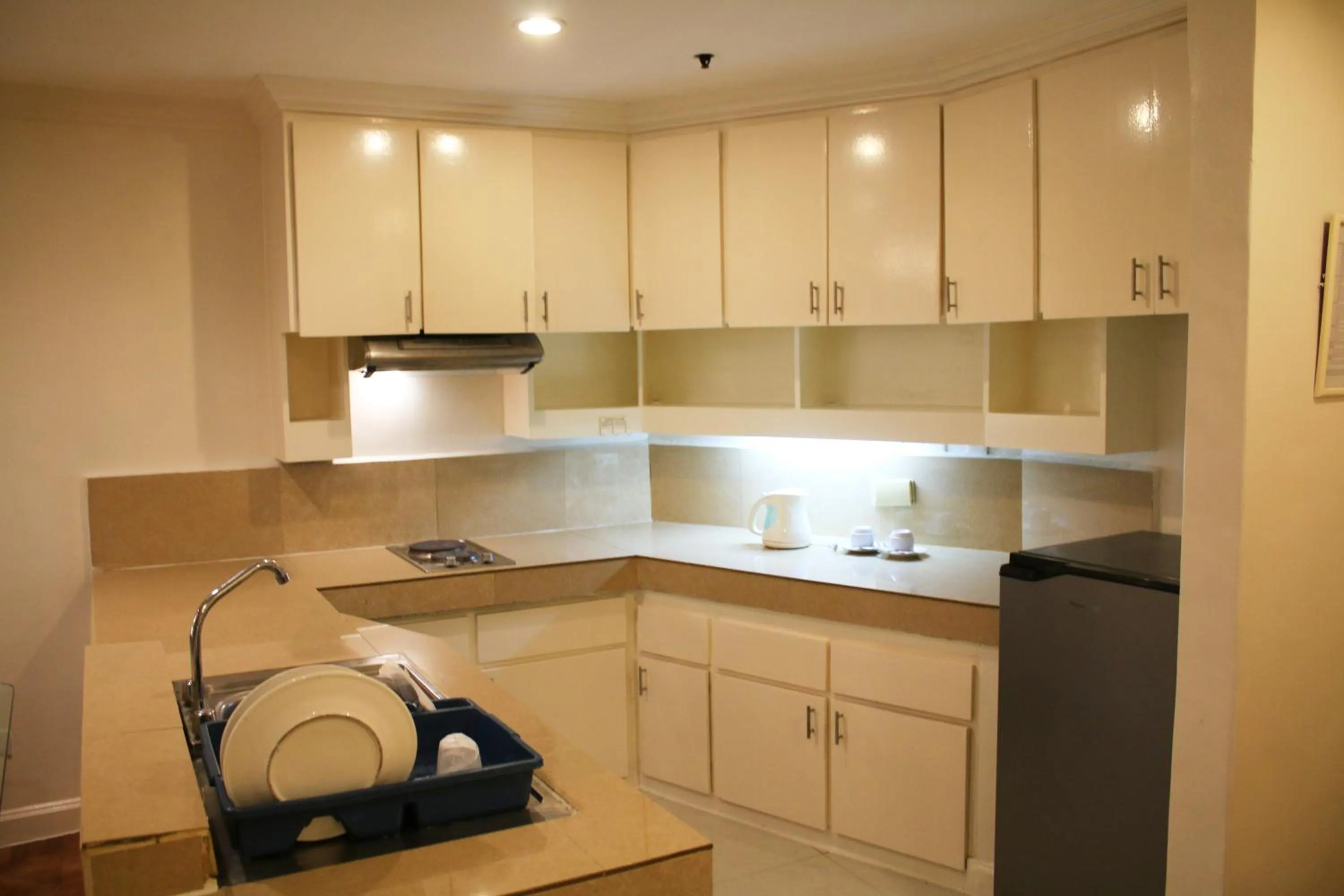 Lourdes Family Suites Makati powered by Cocotel