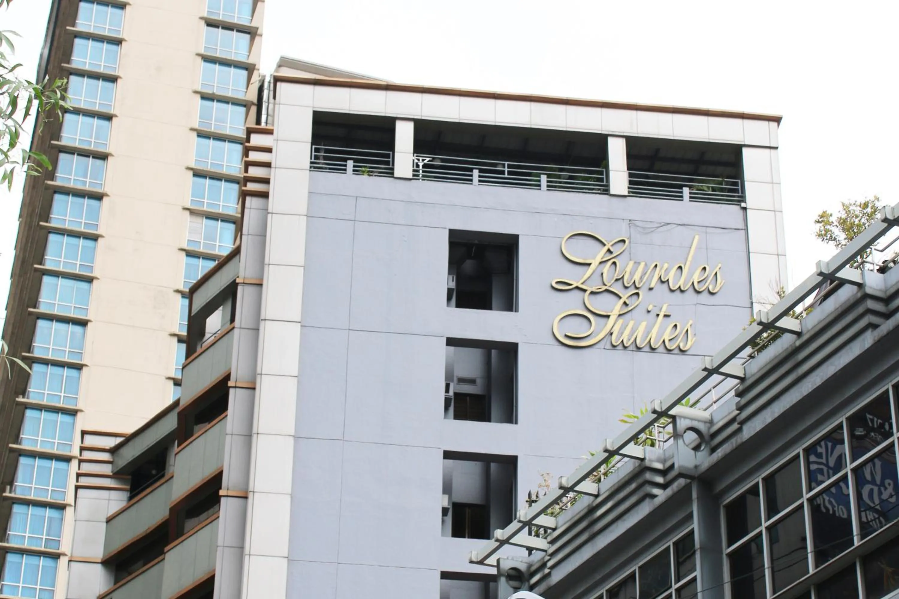 Lourdes Family Suites Makati powered by Cocotel