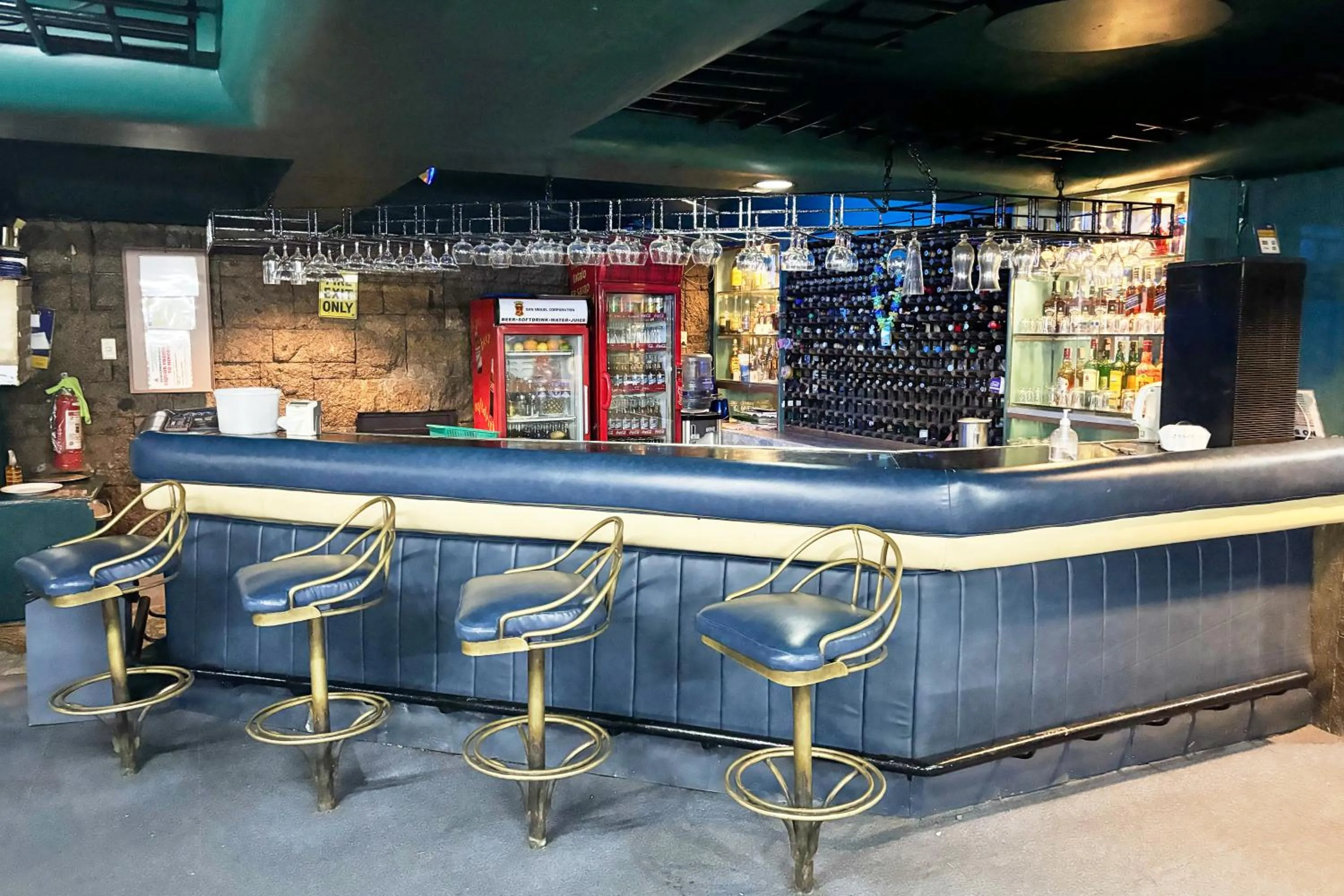 Camelot Hotel Quezon City powered by Cocotel