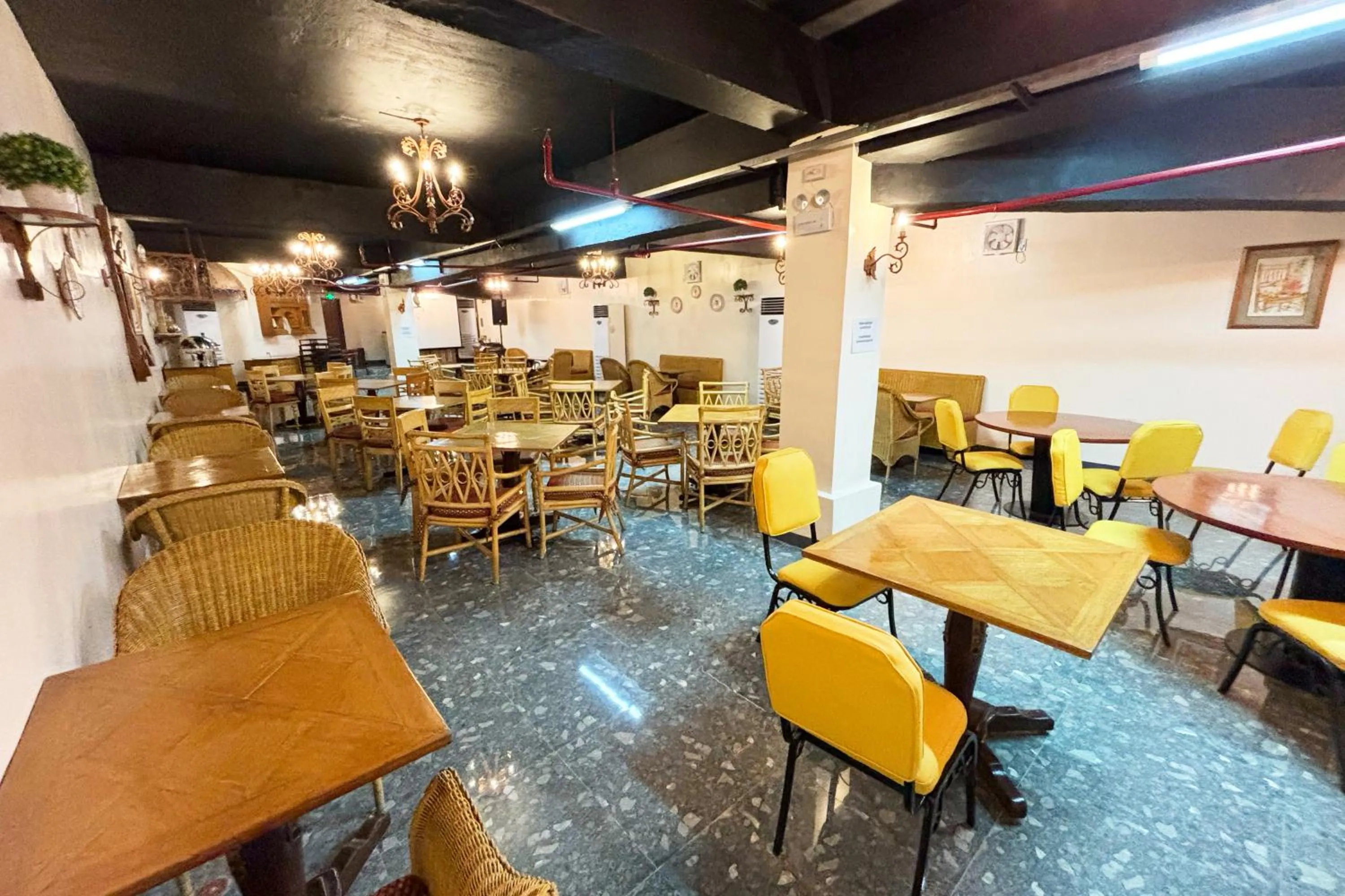 Camelot Hotel Quezon City powered by Cocotel