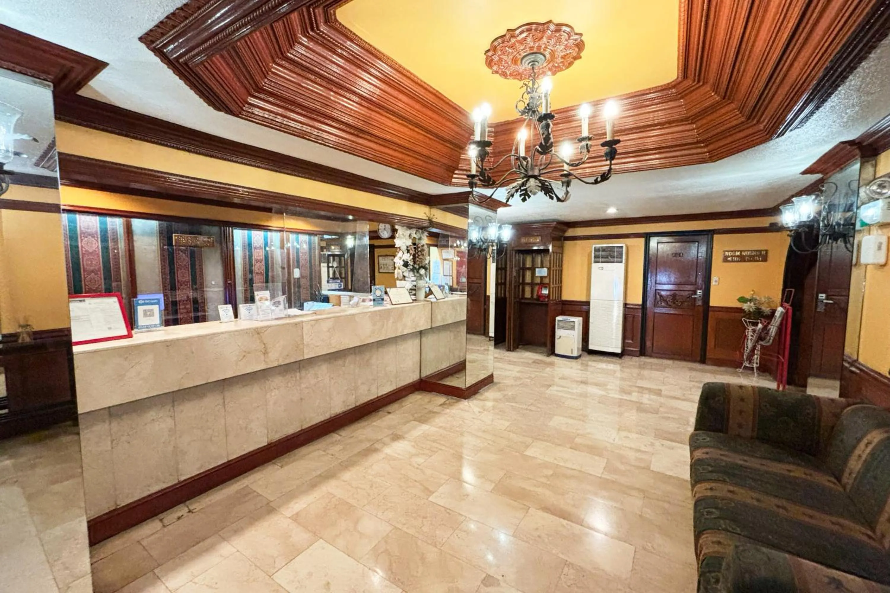 Camelot Hotel Quezon City powered by Cocotel