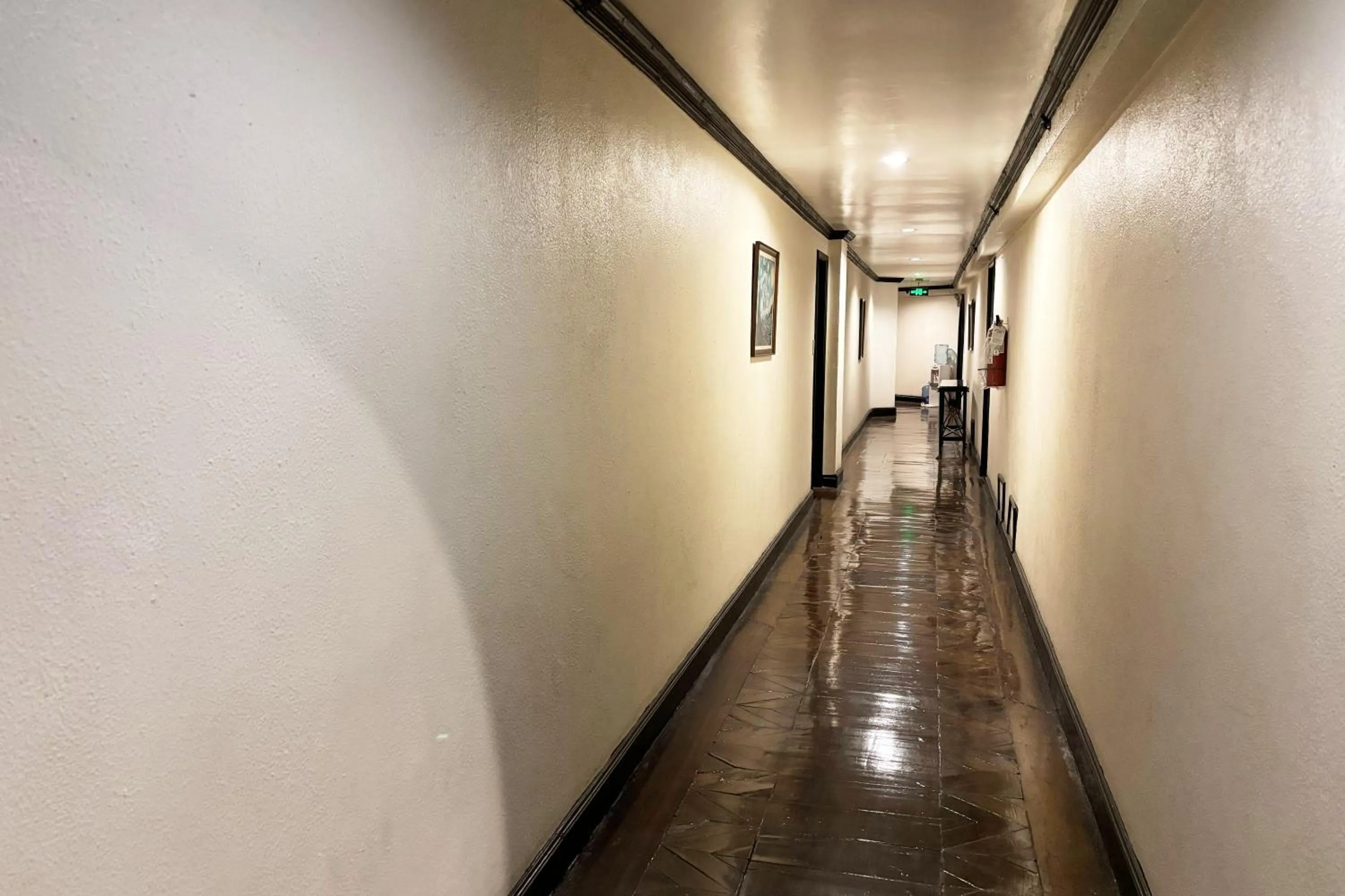 Camelot Hotel Quezon City powered by Cocotel