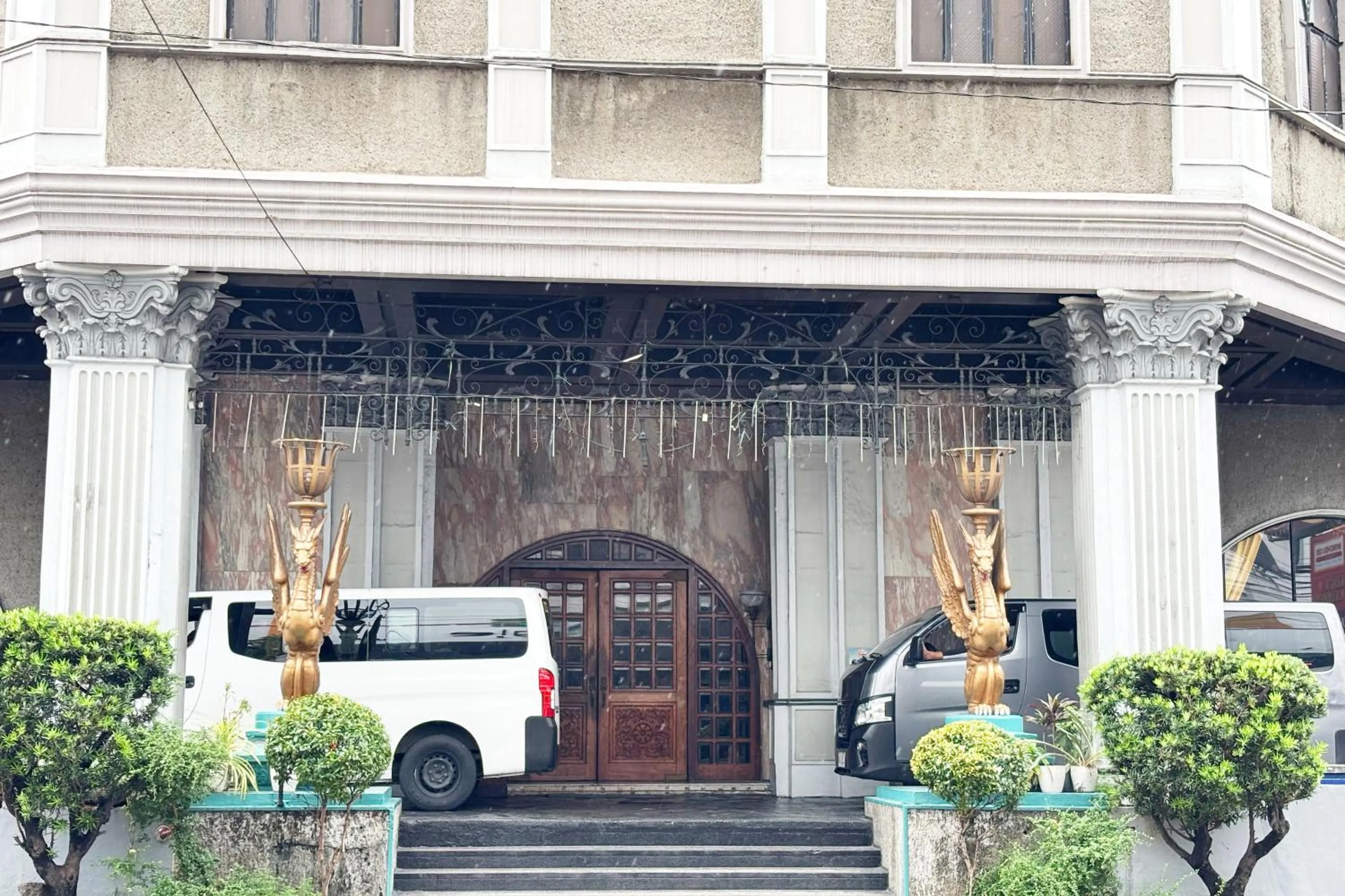 Camelot Hotel Quezon City powered by Cocotel