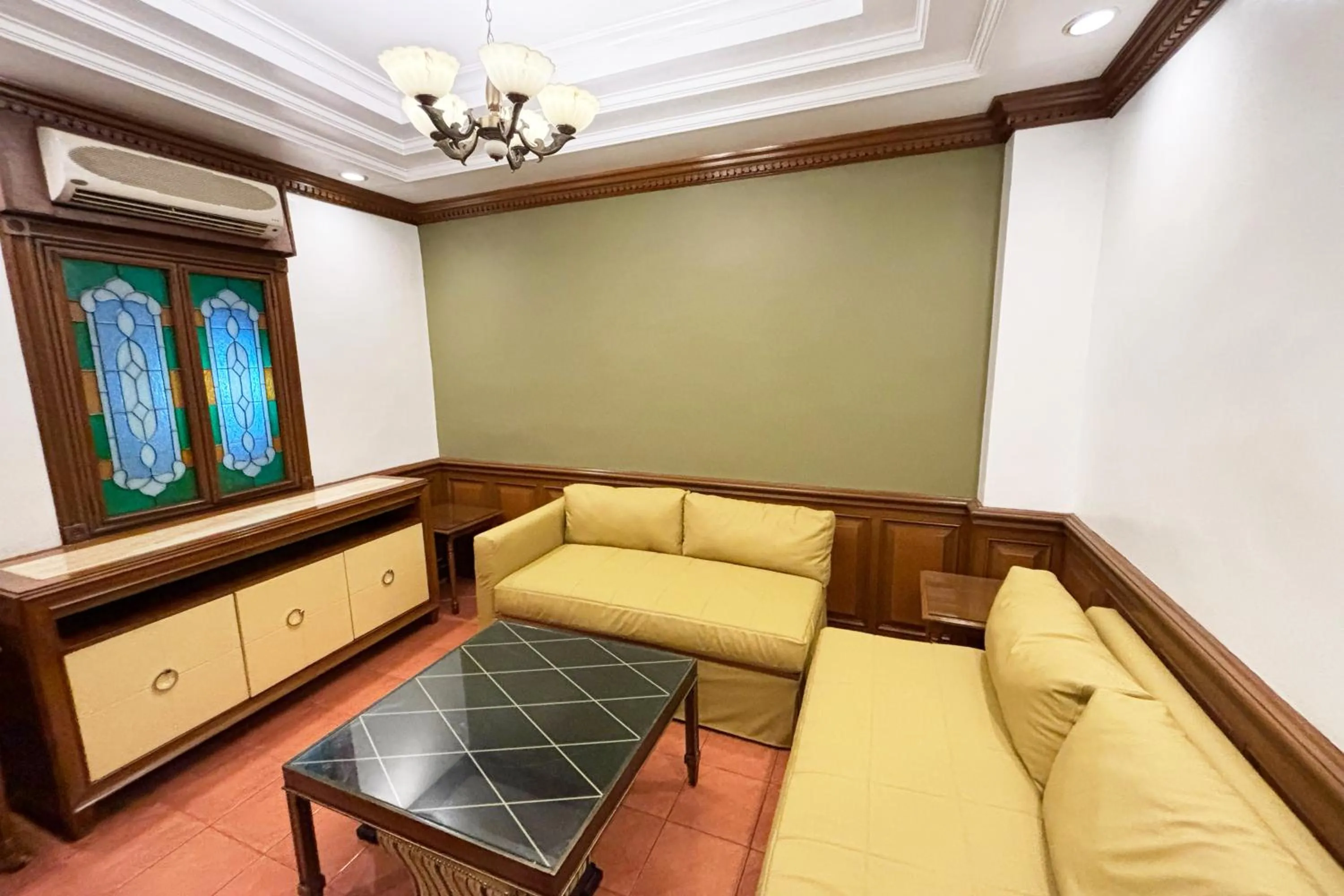 Camelot Hotel Quezon City powered by Cocotel