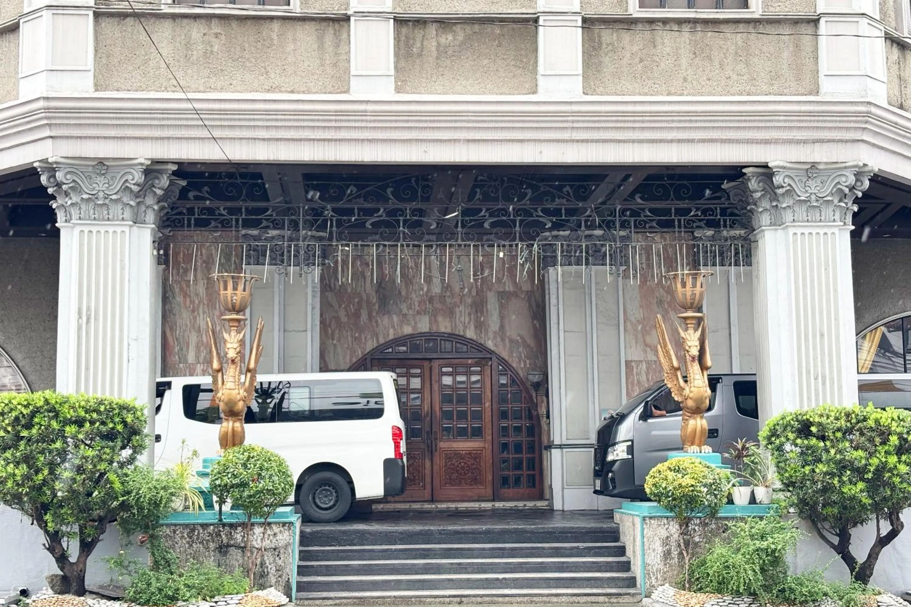 Camelot Hotel Quezon City powered by Cocotel