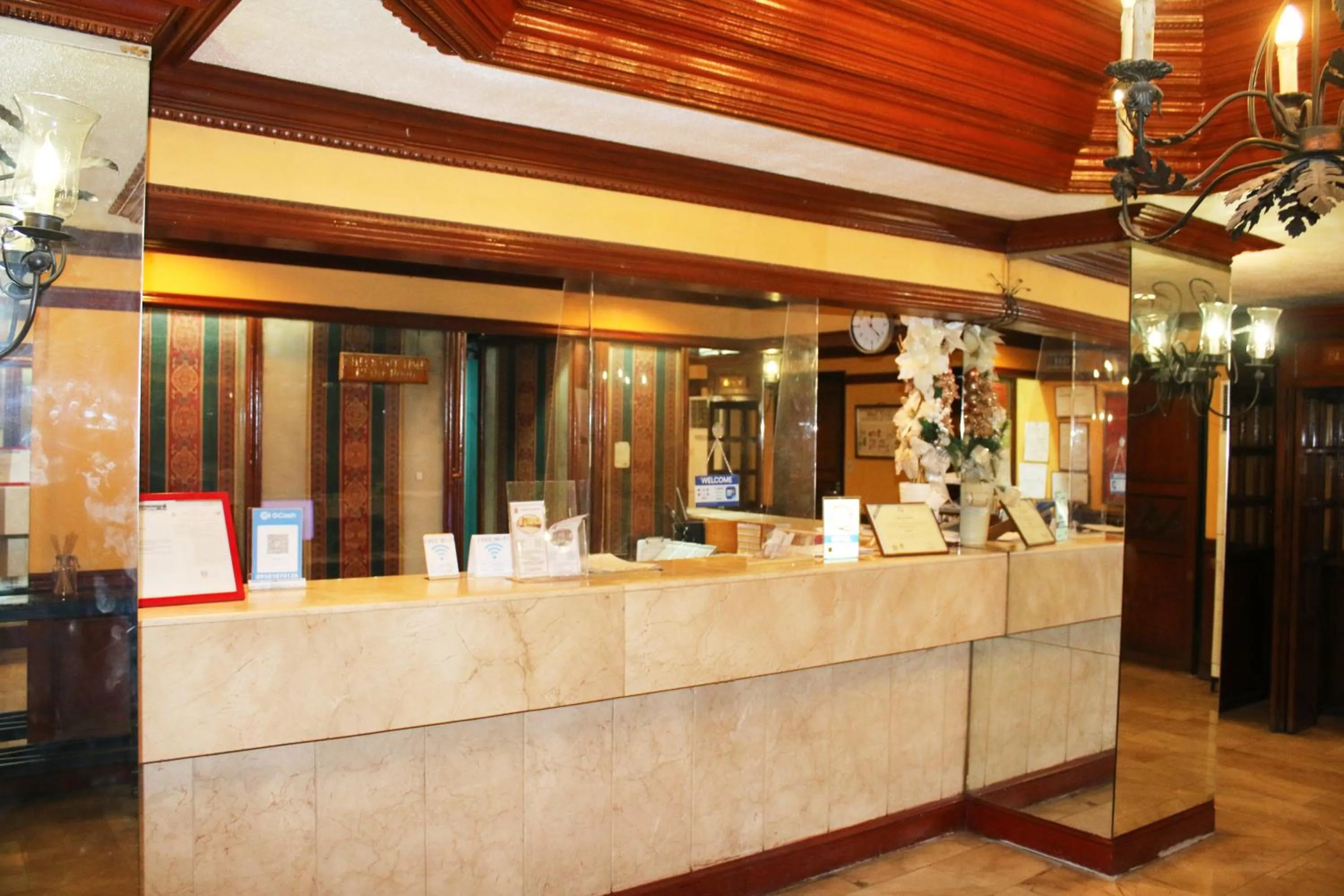 Camelot Hotel Quezon City powered by Cocotel