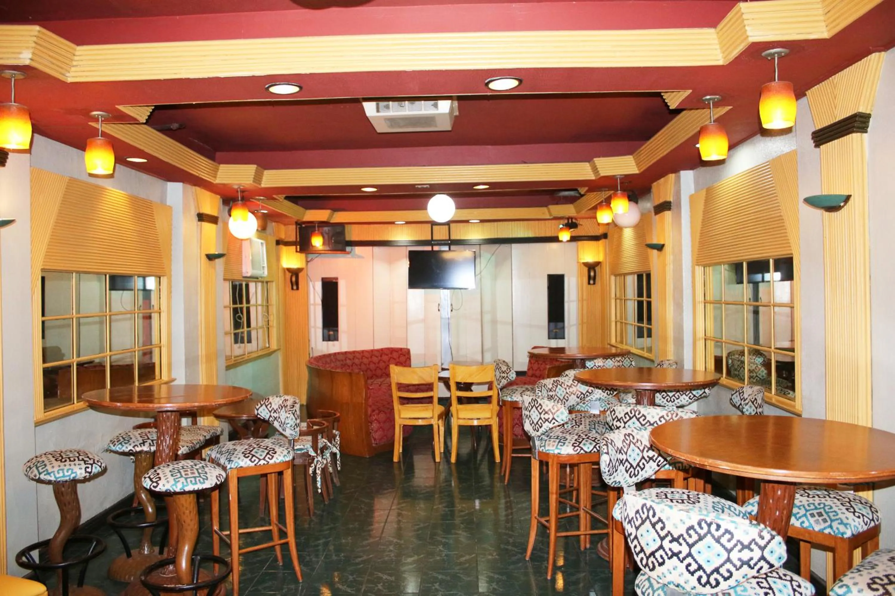 Camelot Hotel Quezon City powered by Cocotel