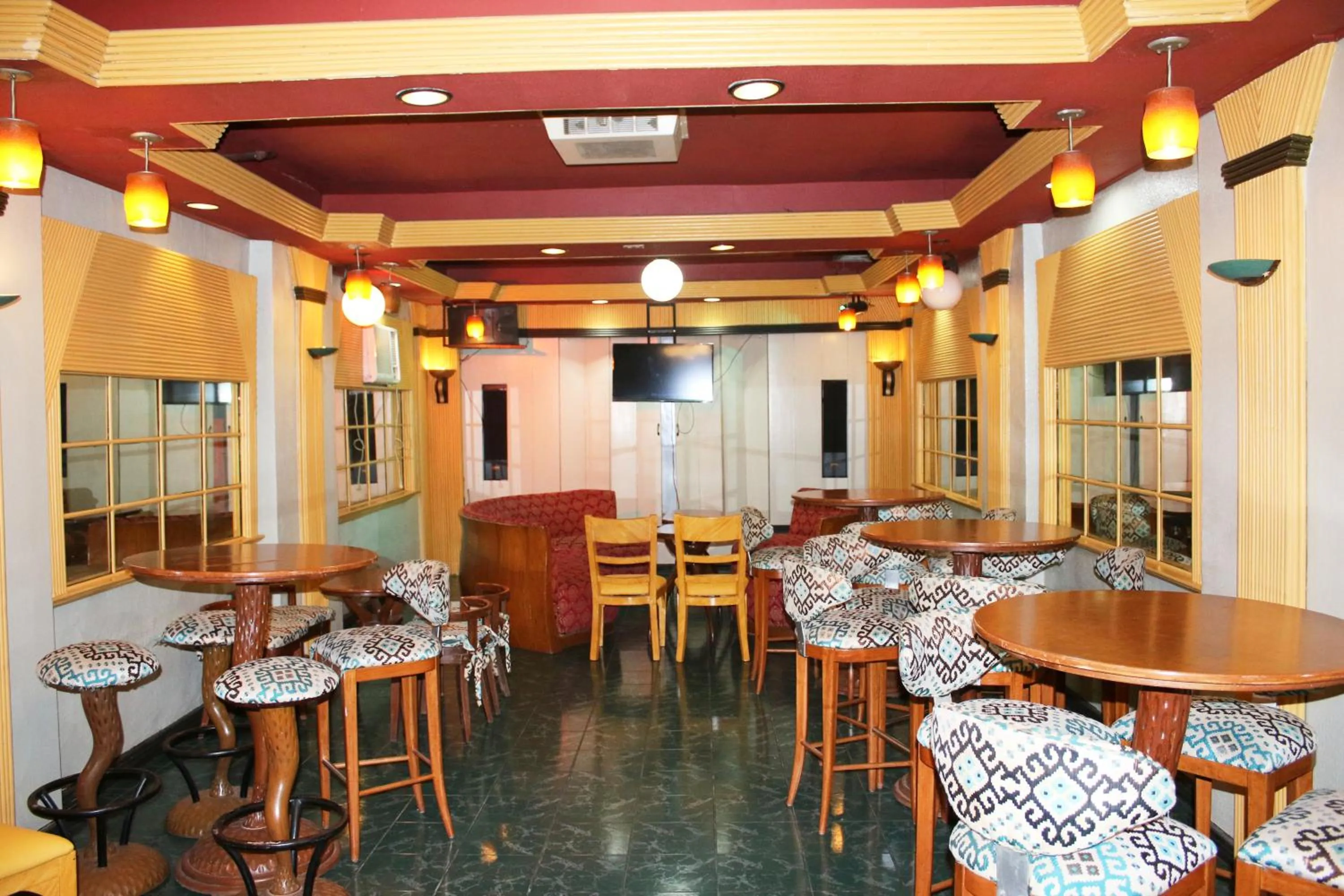 Camelot Hotel Quezon City powered by Cocotel