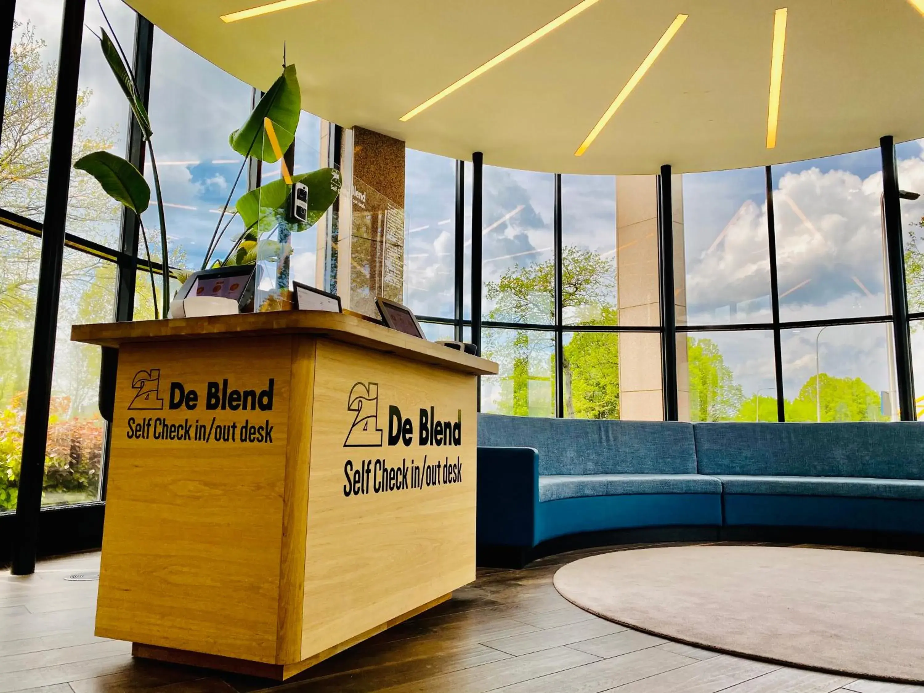 Property building in 2L De Blend Property building in 2L De Blend