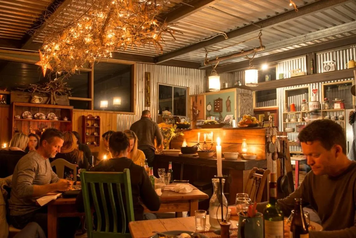 Restaurant/places to eat in ECO Lodge Villa Villekula