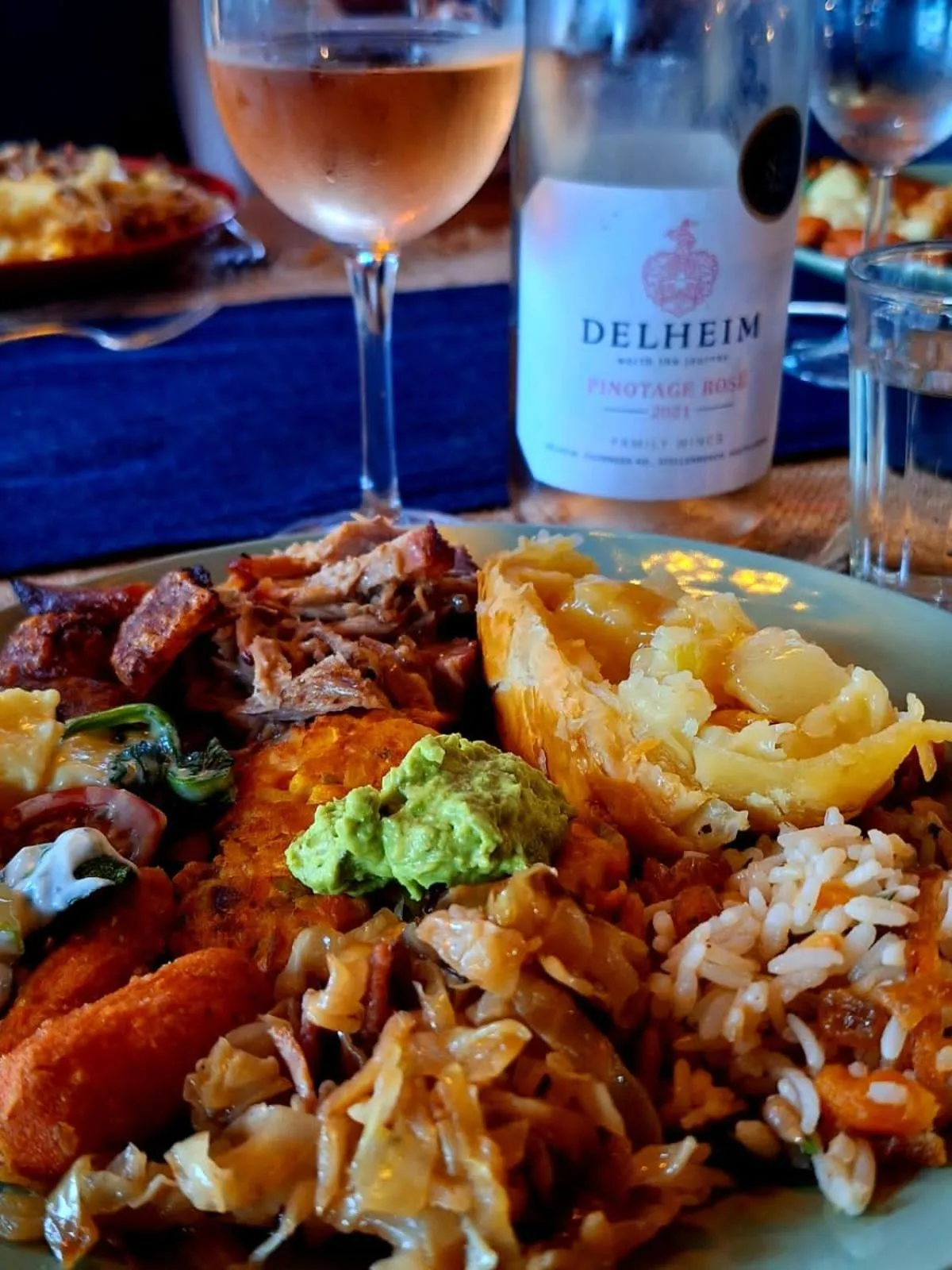 Restaurant/places to eat in ECO Lodge Villa Villekula