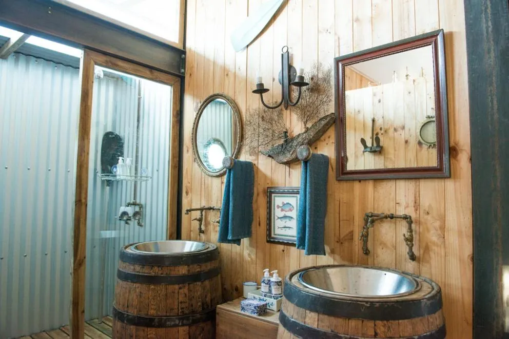 Bathroom in ECO Lodge Villa Villekula