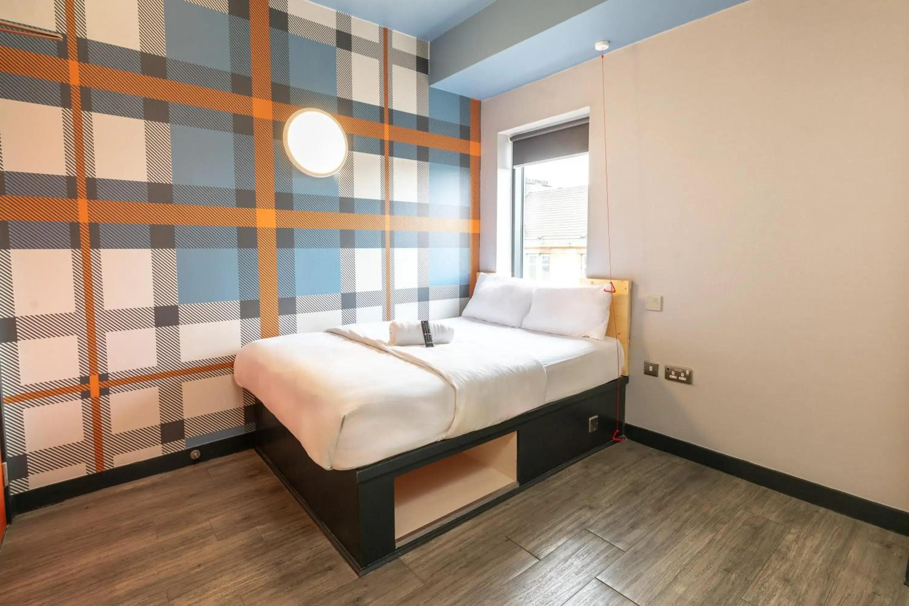 Bedroom, Bed in easyHotel Glasgow City Bedroom, Bed in easyHotel Glasgow City