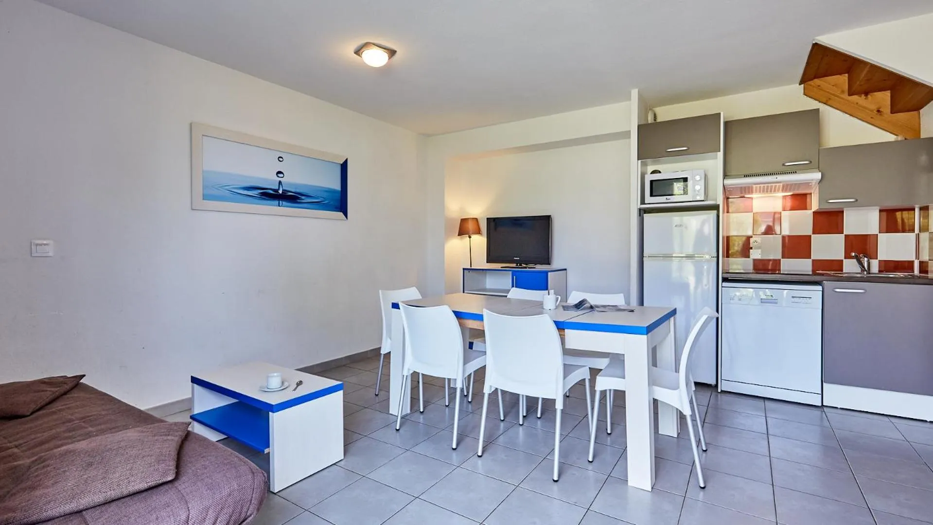 Photo of the whole room in Résidence Vacancéole - Le Domaine de la Corniche