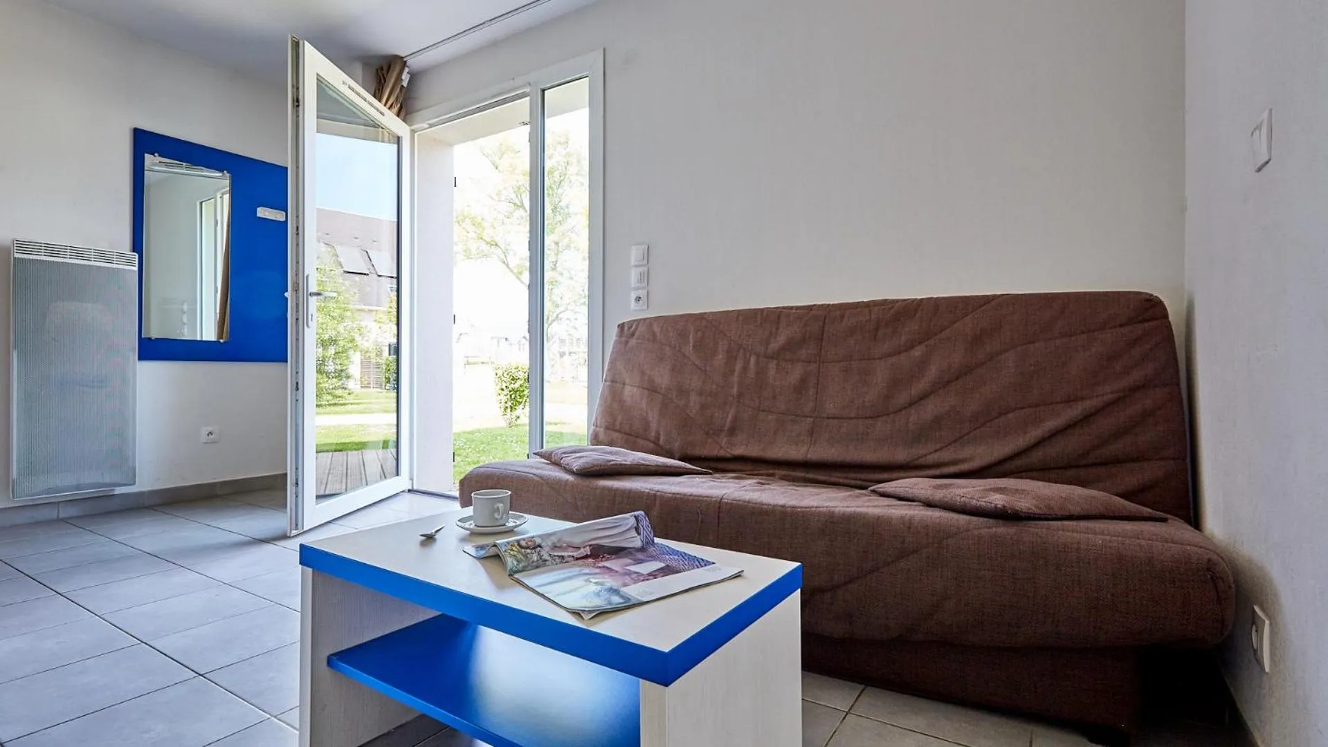 Living room in Résidence Vacancéole - Le Domaine de la Corniche