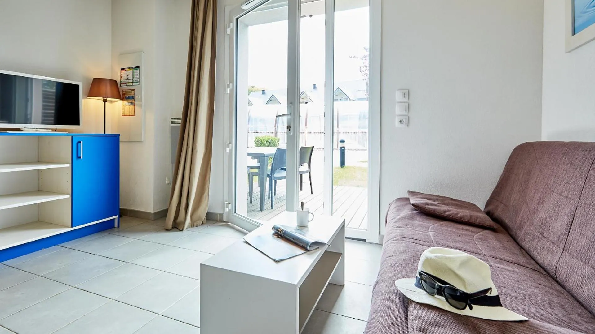 Living room in Résidence Vacancéole - Le Domaine de la Corniche