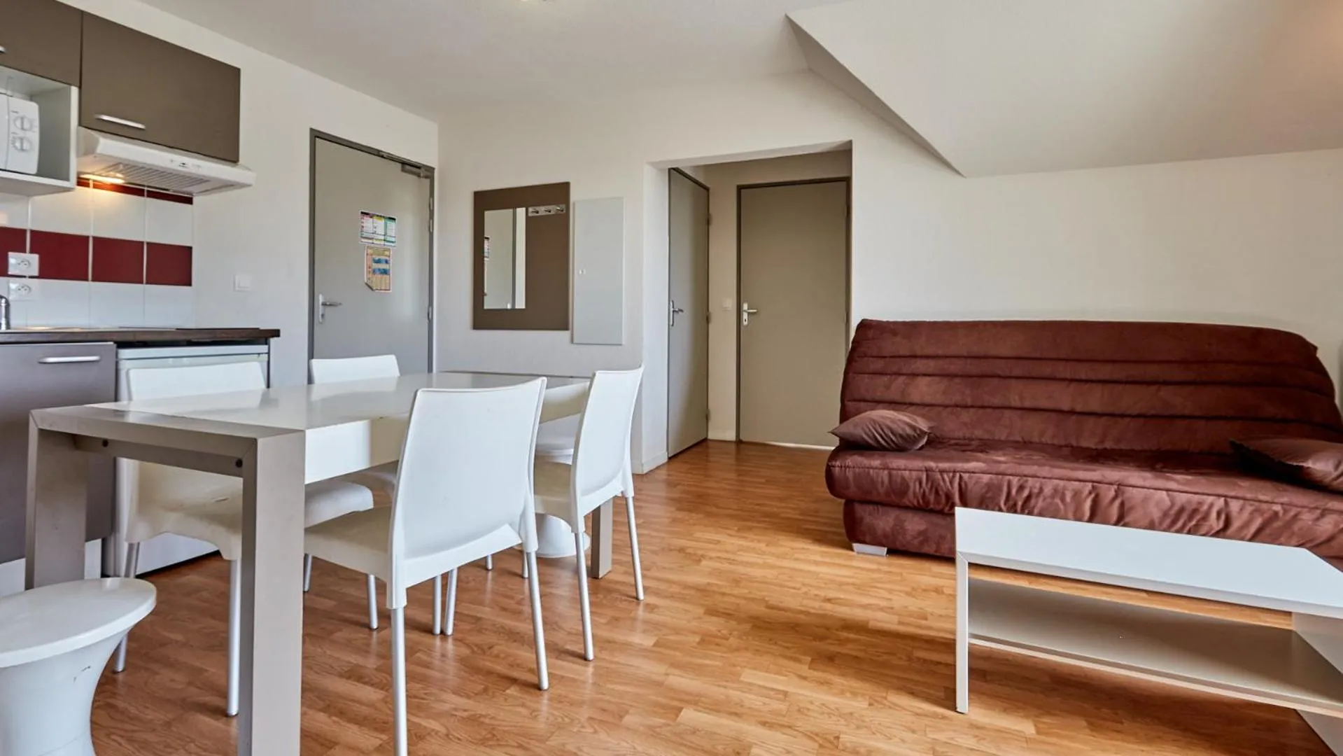 Living room in Résidence Vacancéole - Le Domaine de la Corniche