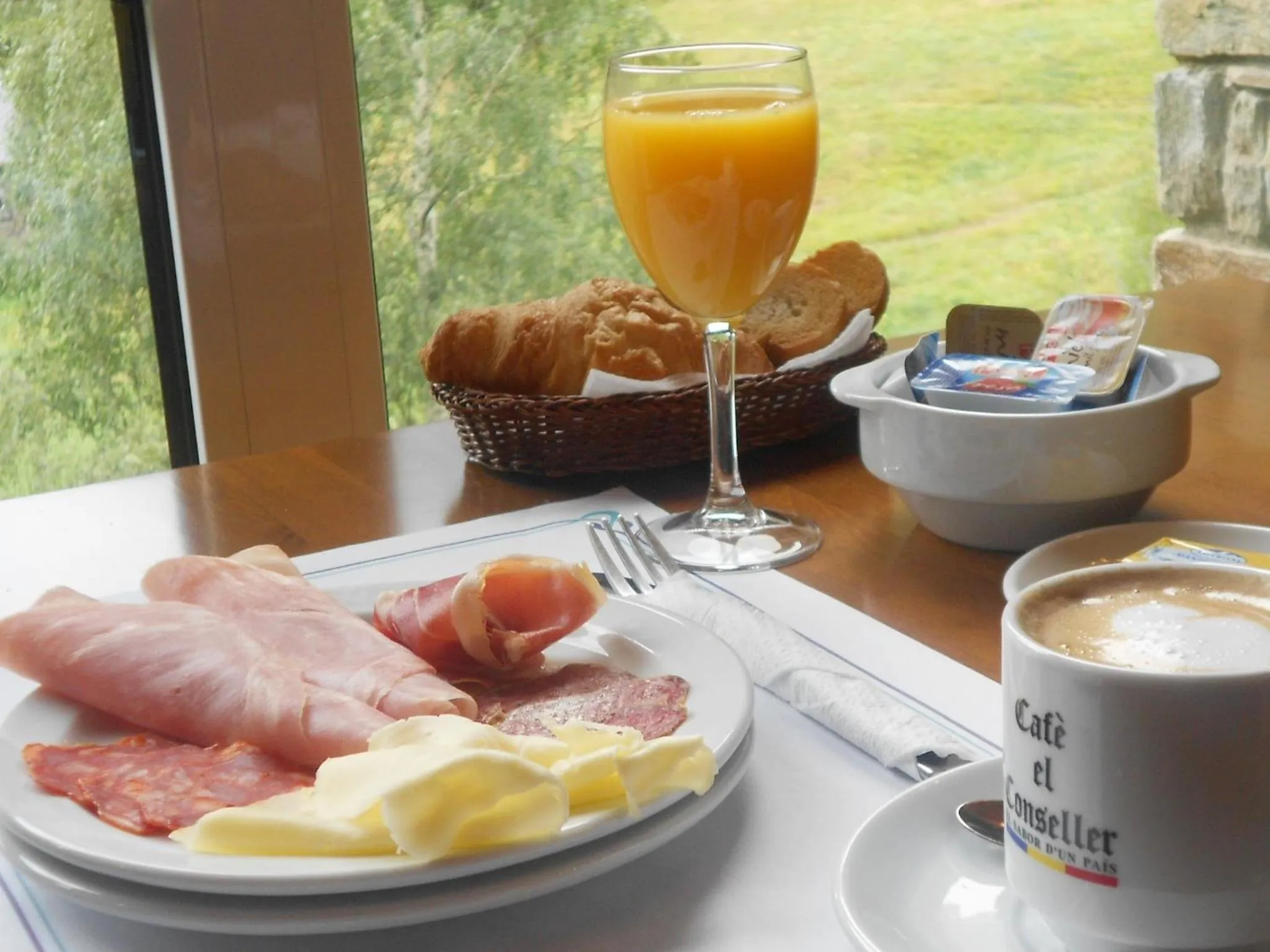 Continental breakfast in ApartHotel RIALB