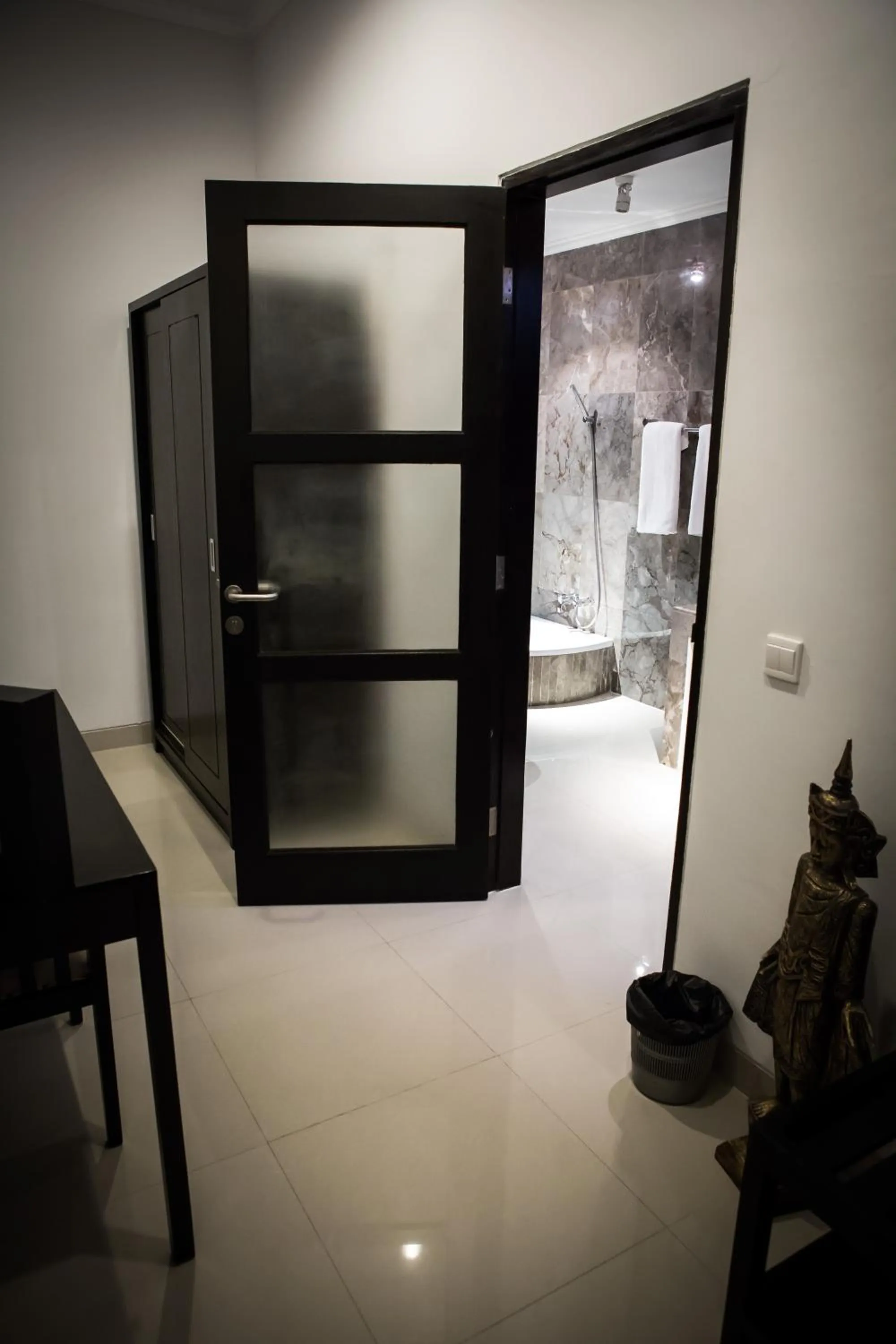 Bathroom in Kelapa Lovina Beach Villa