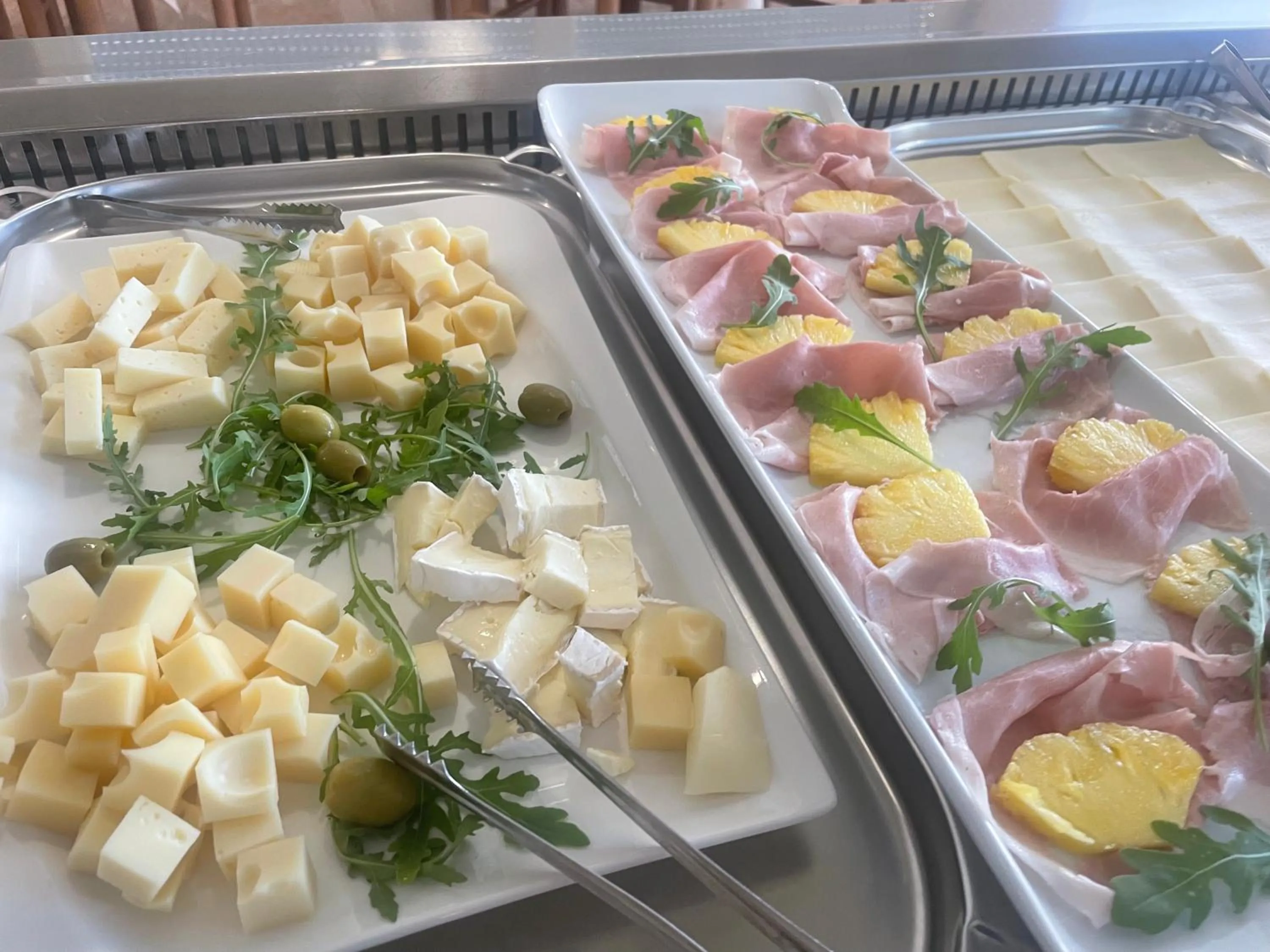 Food and drinks in Hotel Roma