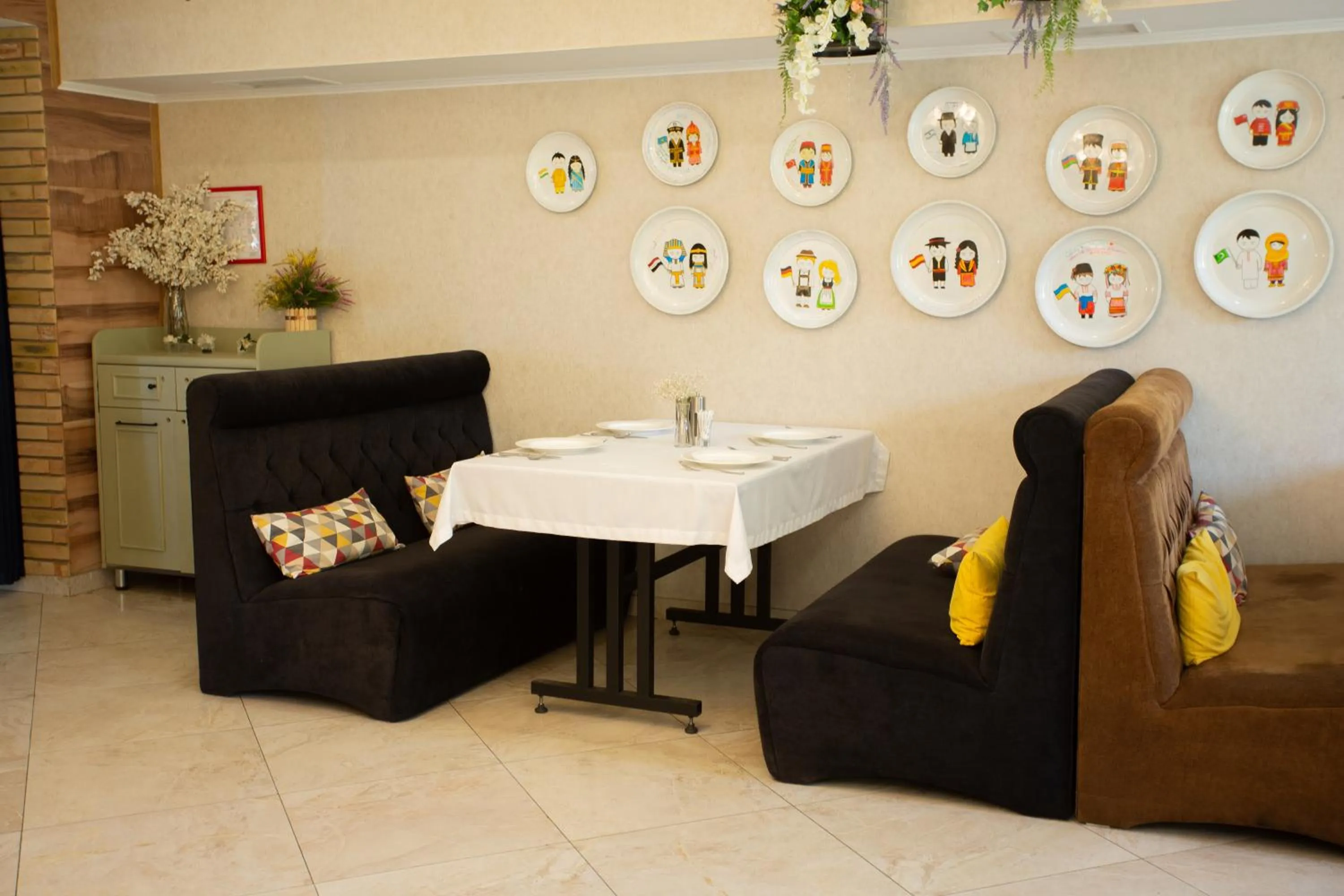 Restaurant/places to eat in B Hotel Bishkek