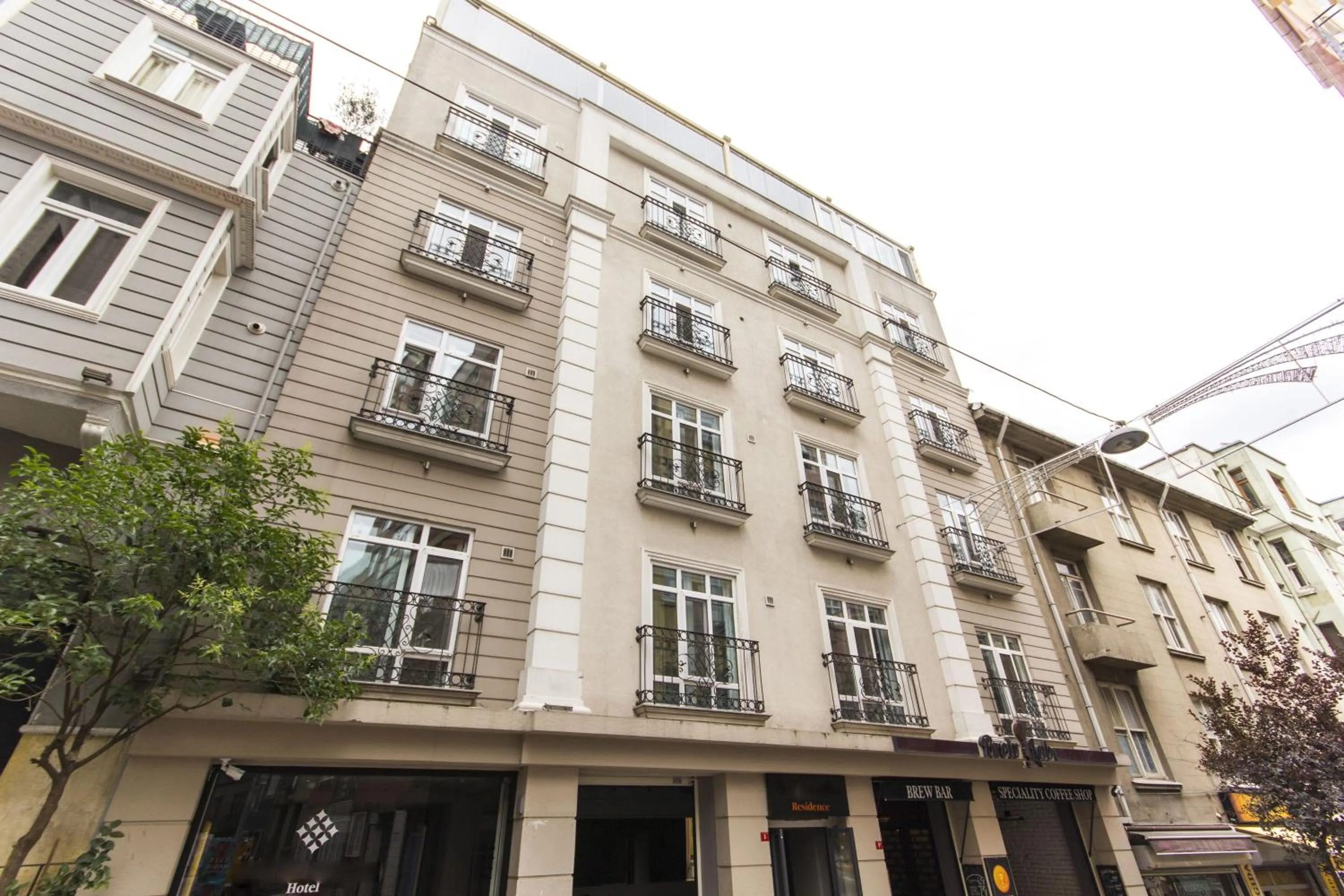 Facade/entrance in Taksim Premium Hotel