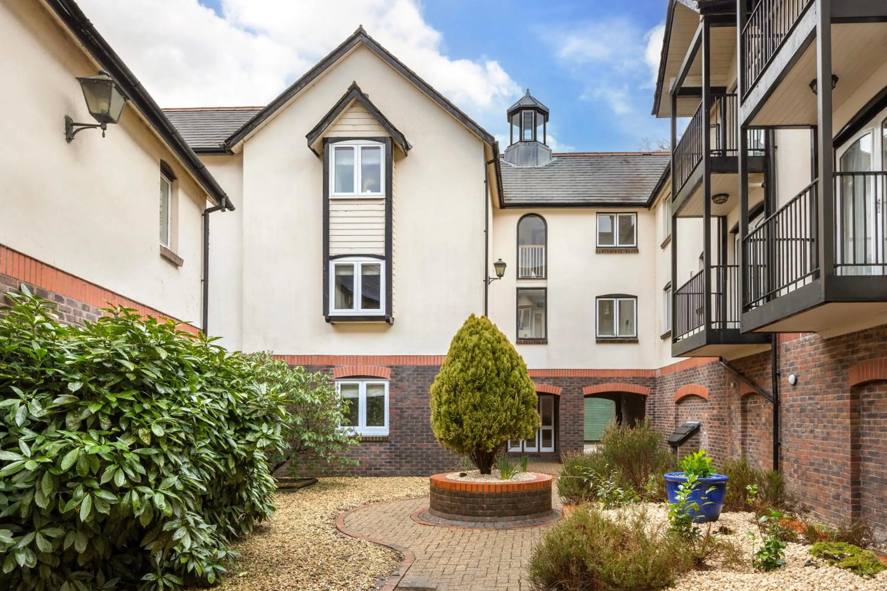 Property building in Woodford Bridge Country Club