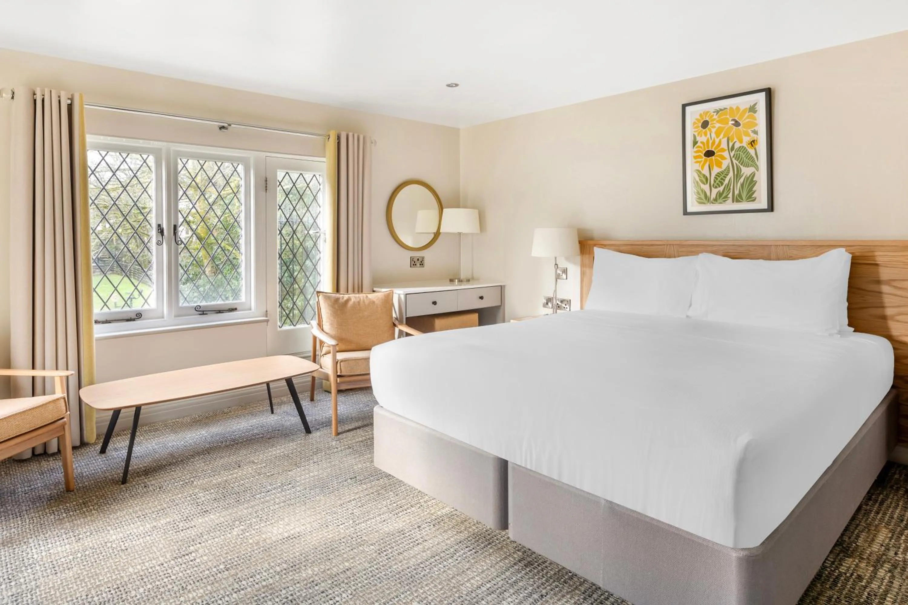 Bedroom, Bed in Woodford Bridge Country Club