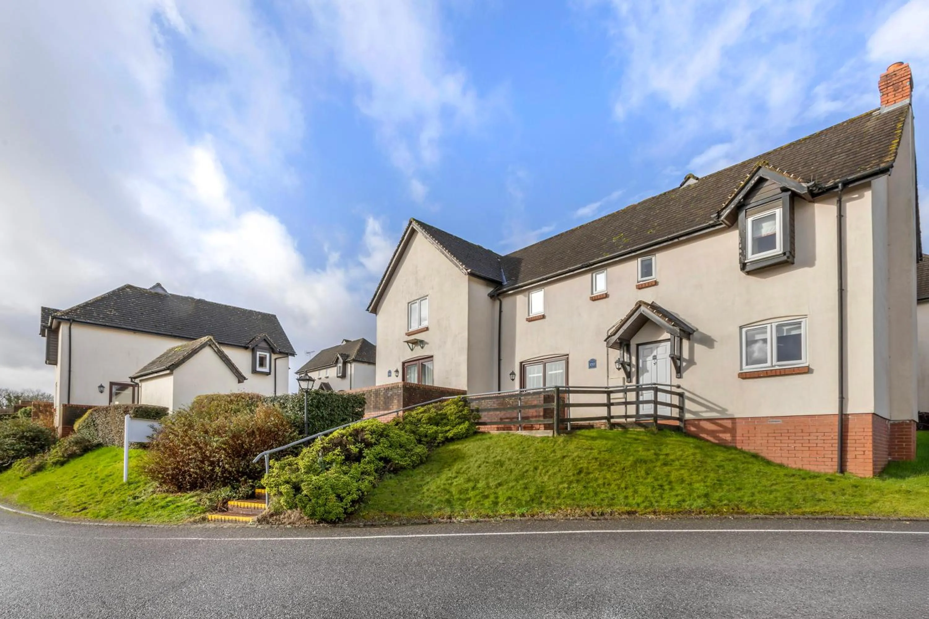 Property building in Woodford Bridge Country Club