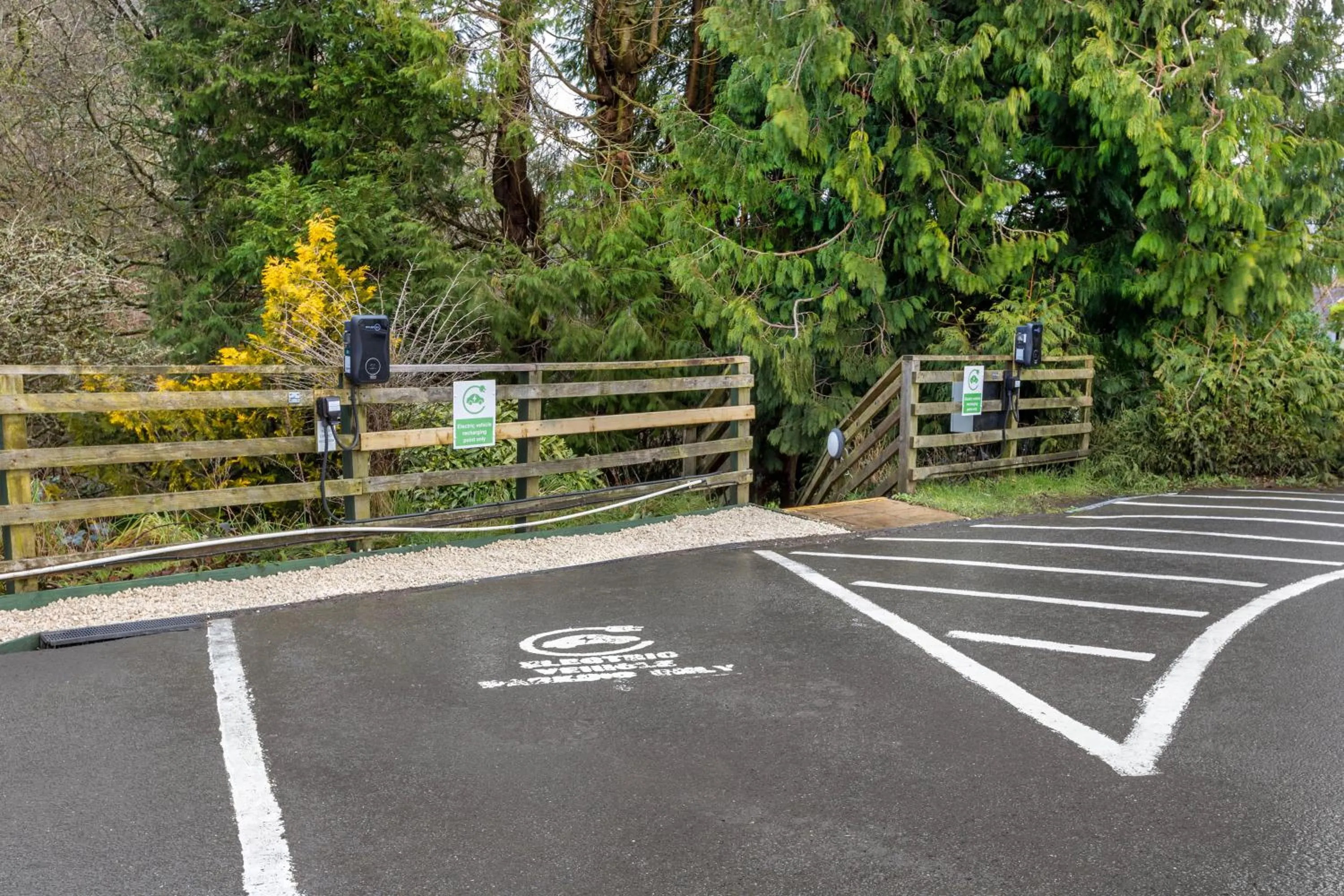 Parking in Woodford Bridge Country Club