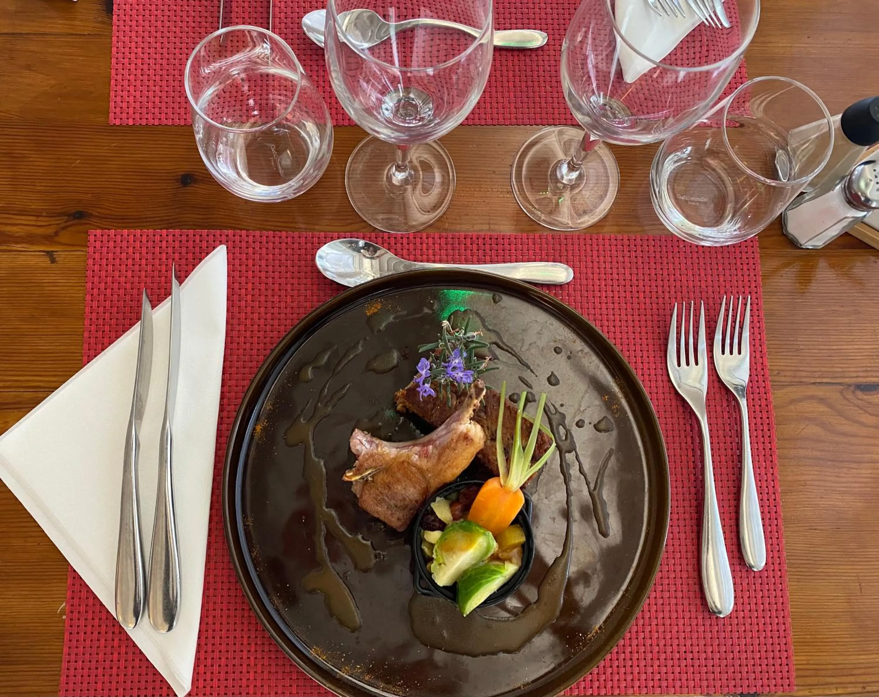 Restaurant/places to eat in Logis Hôtels - Hôtel Restaurant Domaine Les Falaises