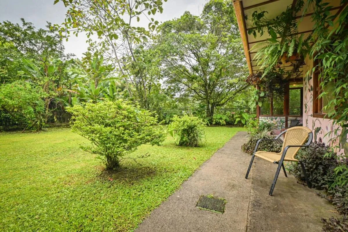 Lands in Love Hotel and Resort