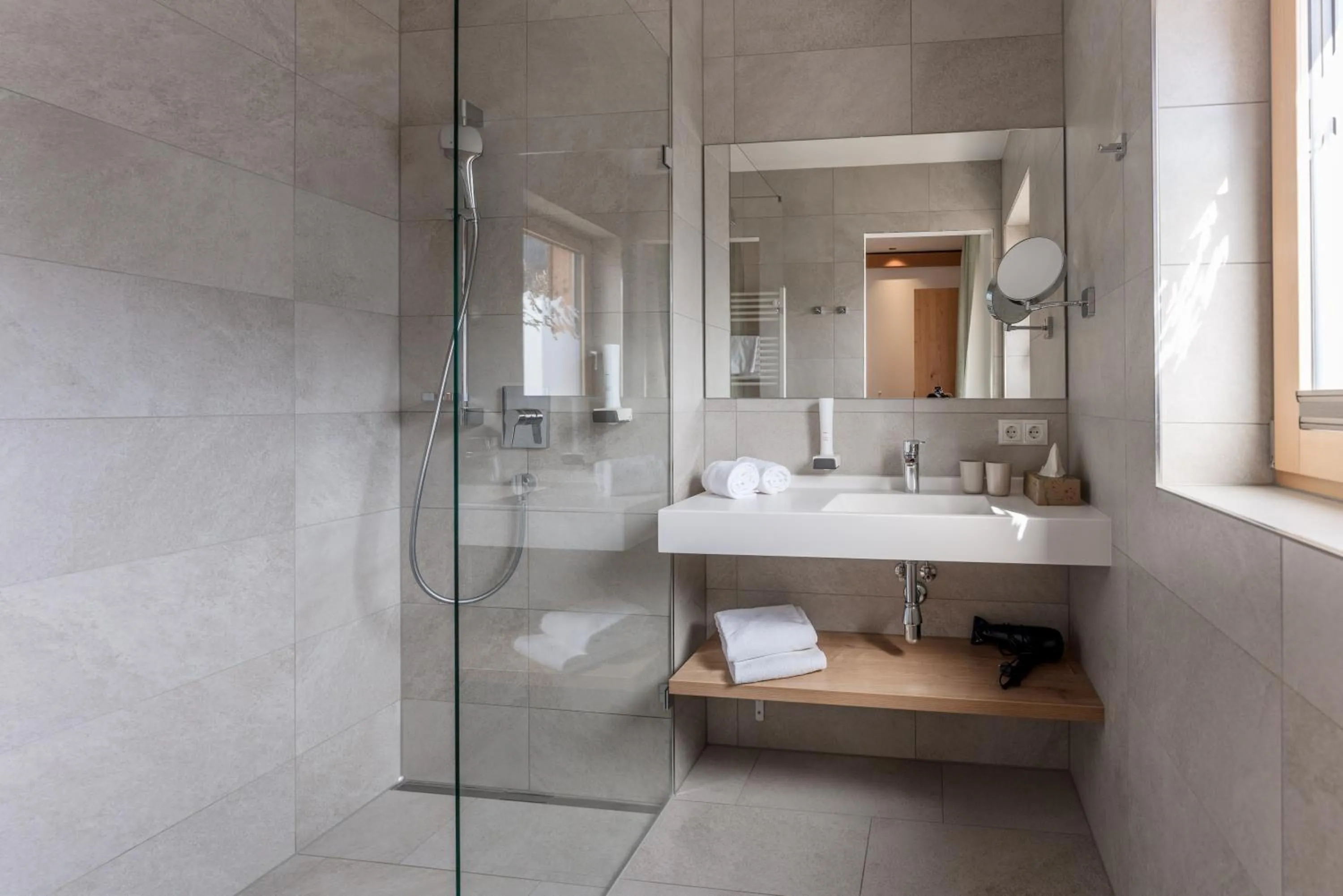 Shower in Aparthotel Ursprung