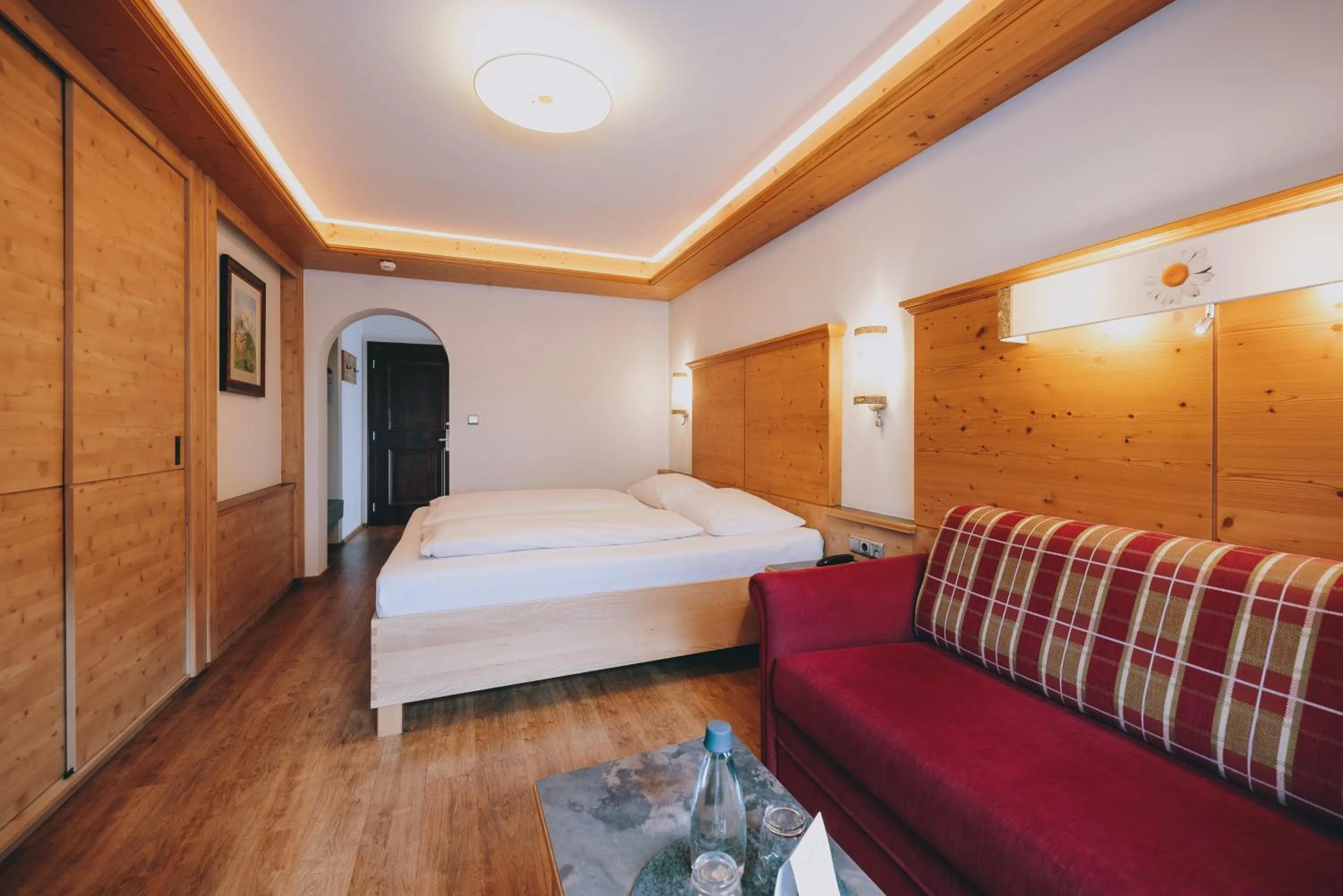 Photo of the whole room, Bed in Hotel Tyrol am Haldensee