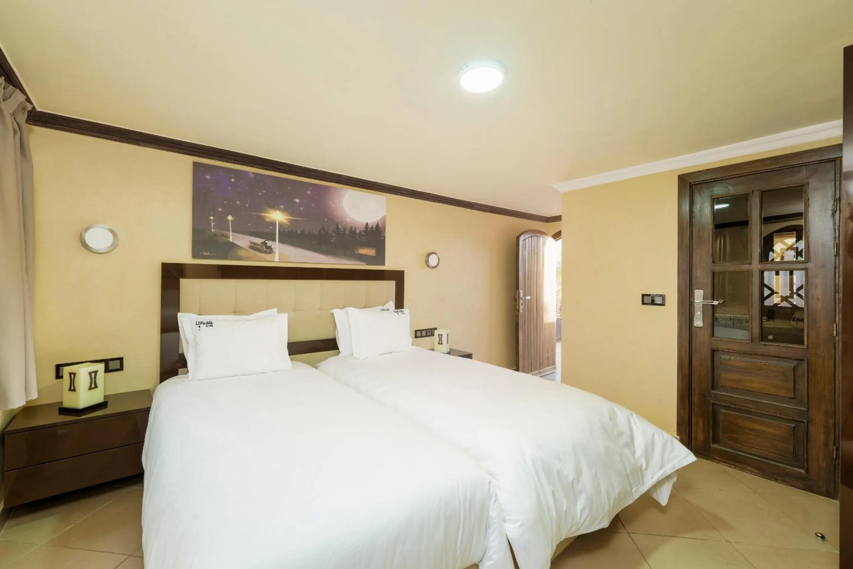 Bed in Riad Ushuaia La Villa - Centre Marrakech