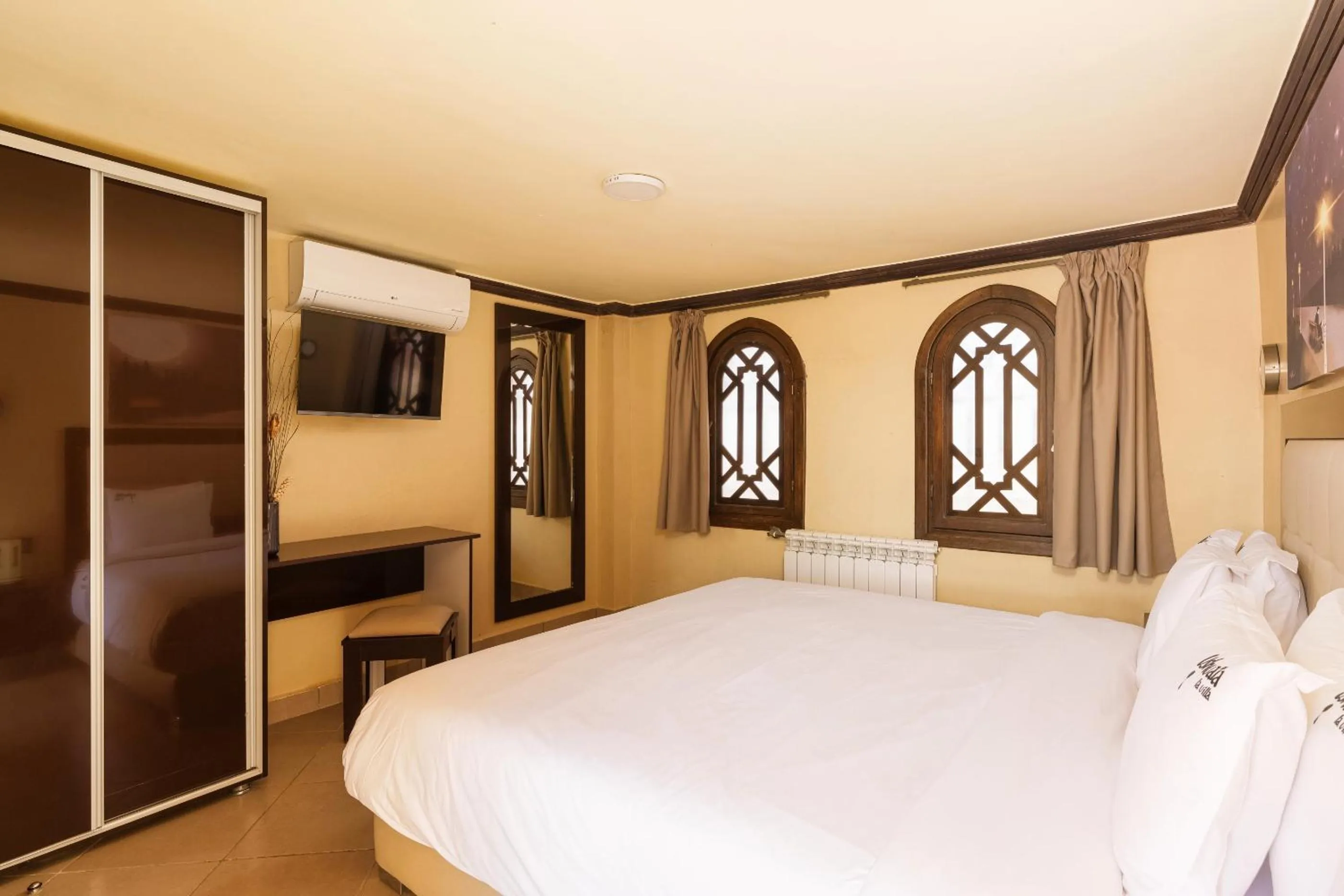 Bed in Riad Ushuaia La Villa - Centre Marrakech